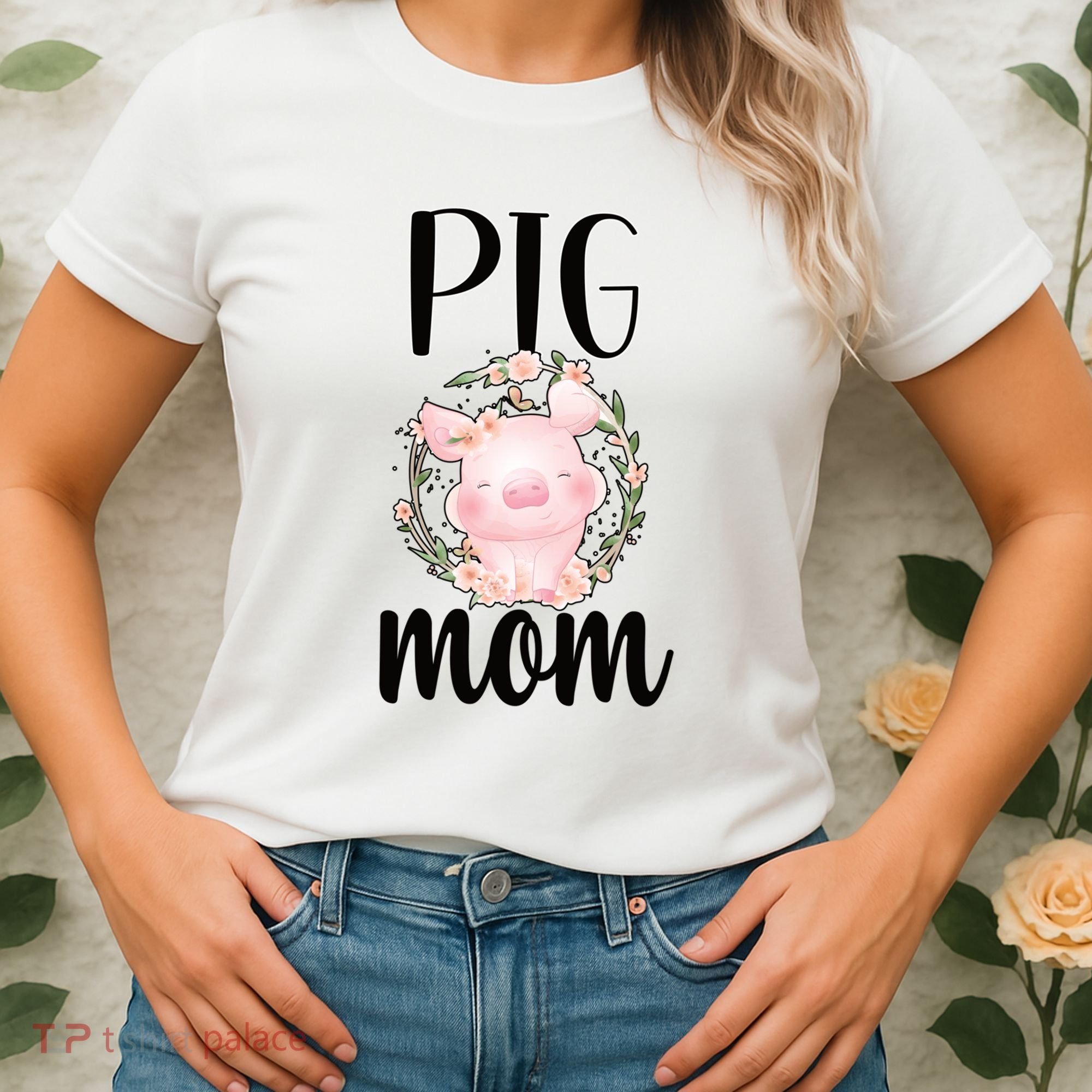 Pig Mom Proud Pig Farmer Pig Owner Pig Mother Gift Women's T-Shirt