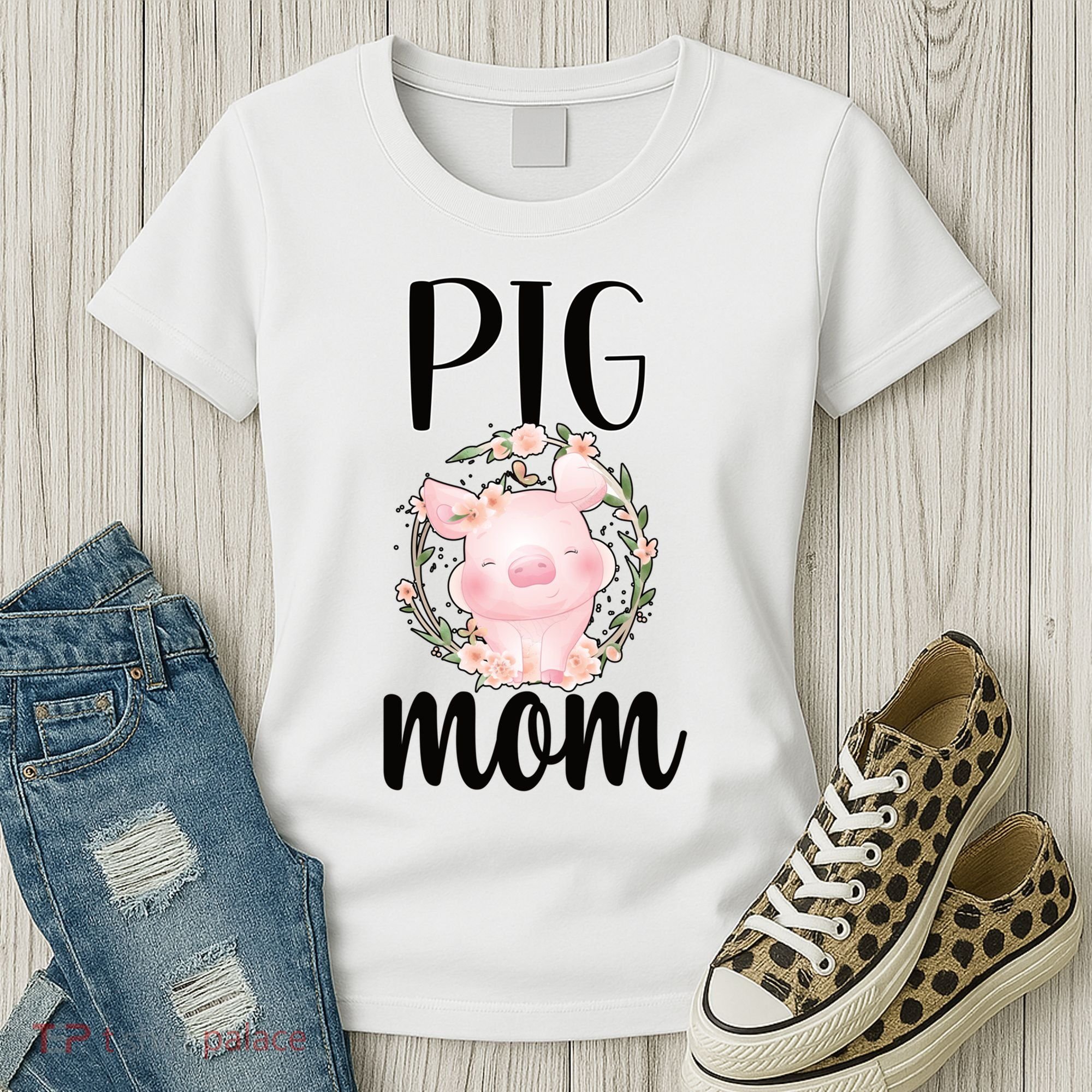 Pig Mom Proud Pig Farmer Pig Owner Pig Mother Gift Women's T-Shirt
