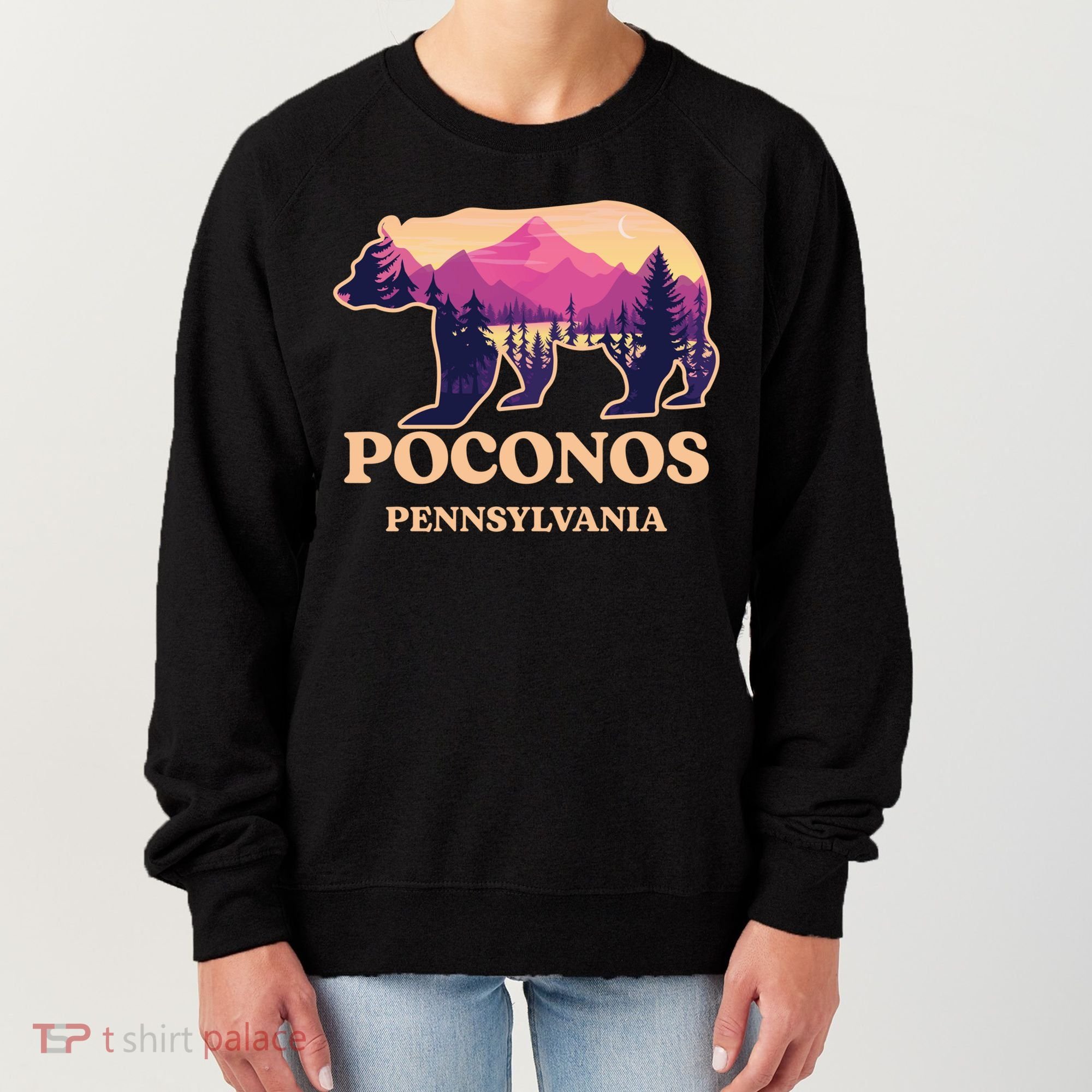 Poconos Mountains Pennsylvania Pa Bear Hiking Souvenirs Women's Sweatshirt