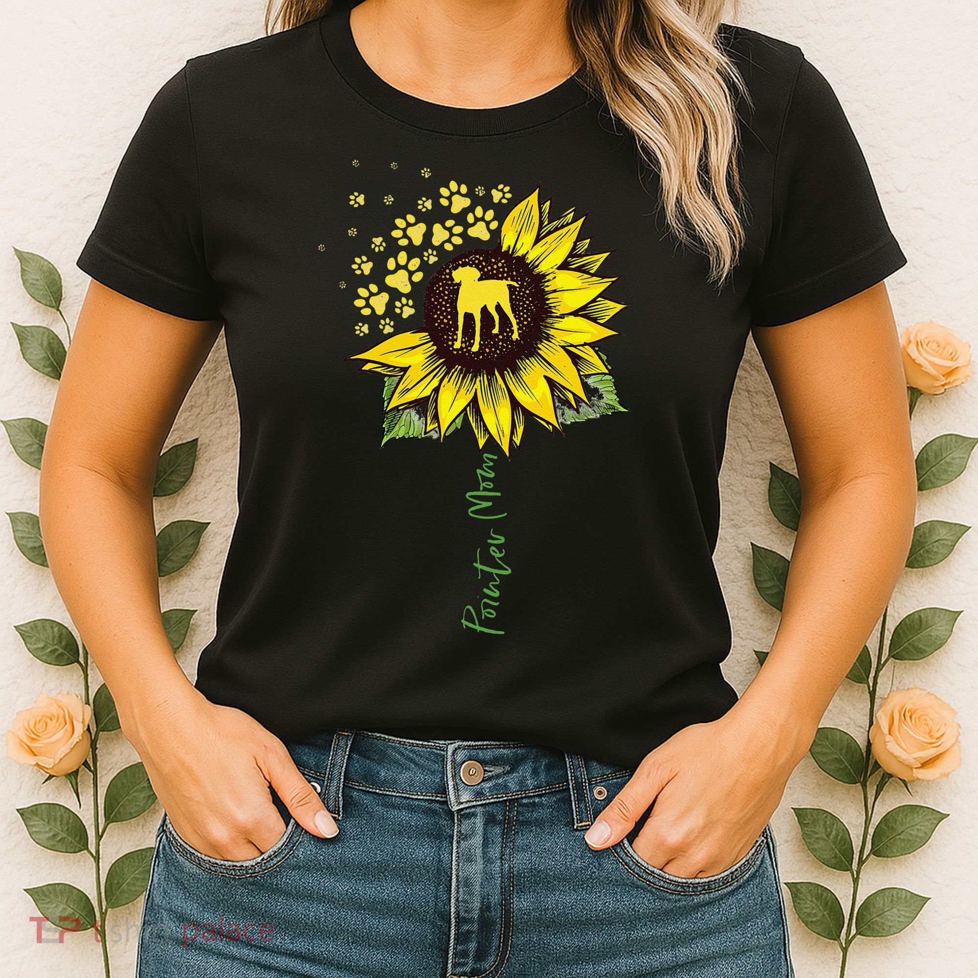 Pointer Mom Sunflower German Shorthaired Pointer Gifts Dog Women's T-Shirt