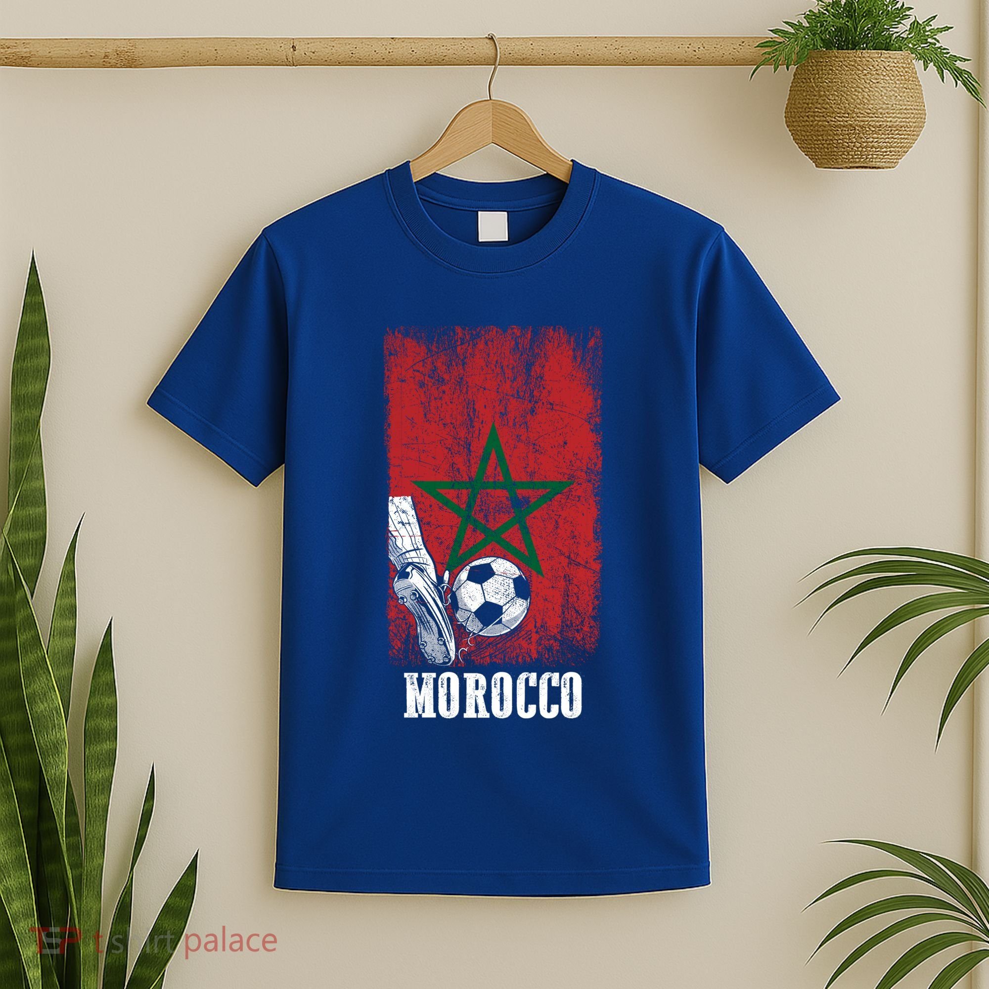 Patriotic Moroccan Soccer Player Morocco Flag Soccer Ball Gift T-Shirt