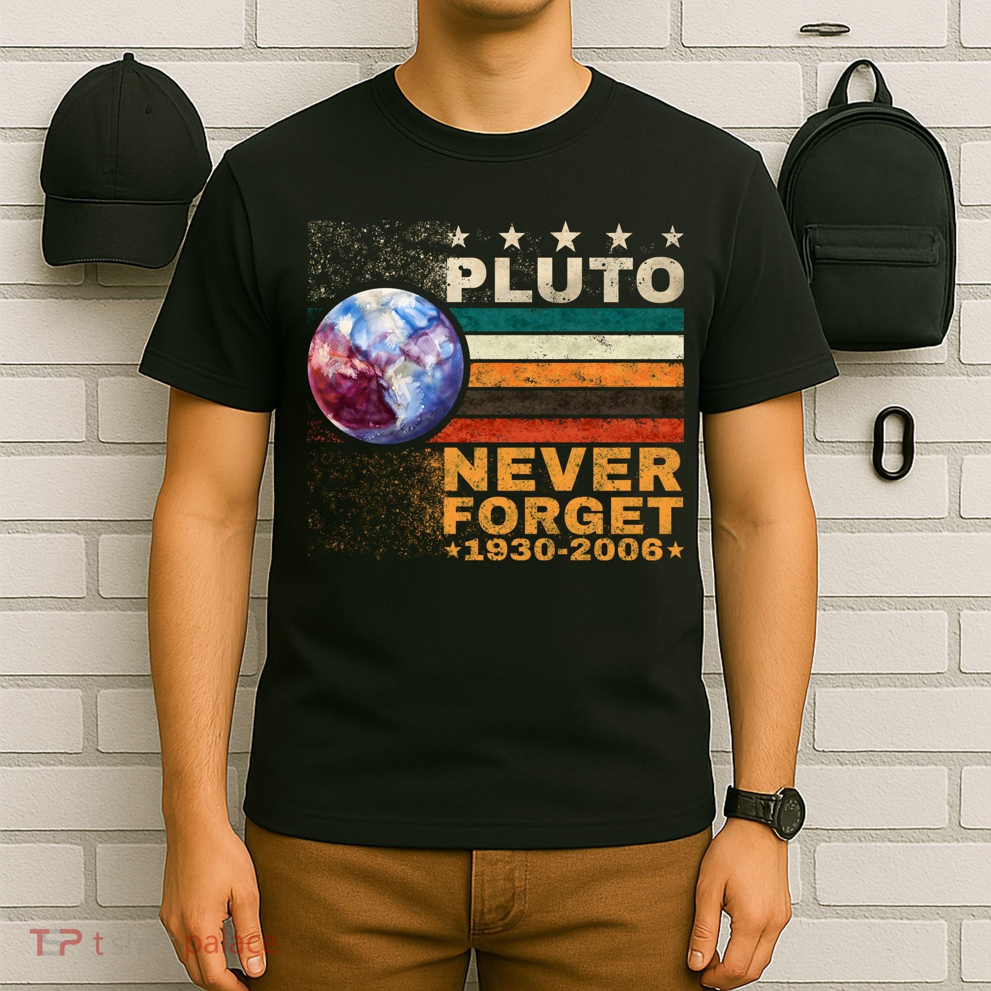 PLUTO NEVER FORGET T-Shirt