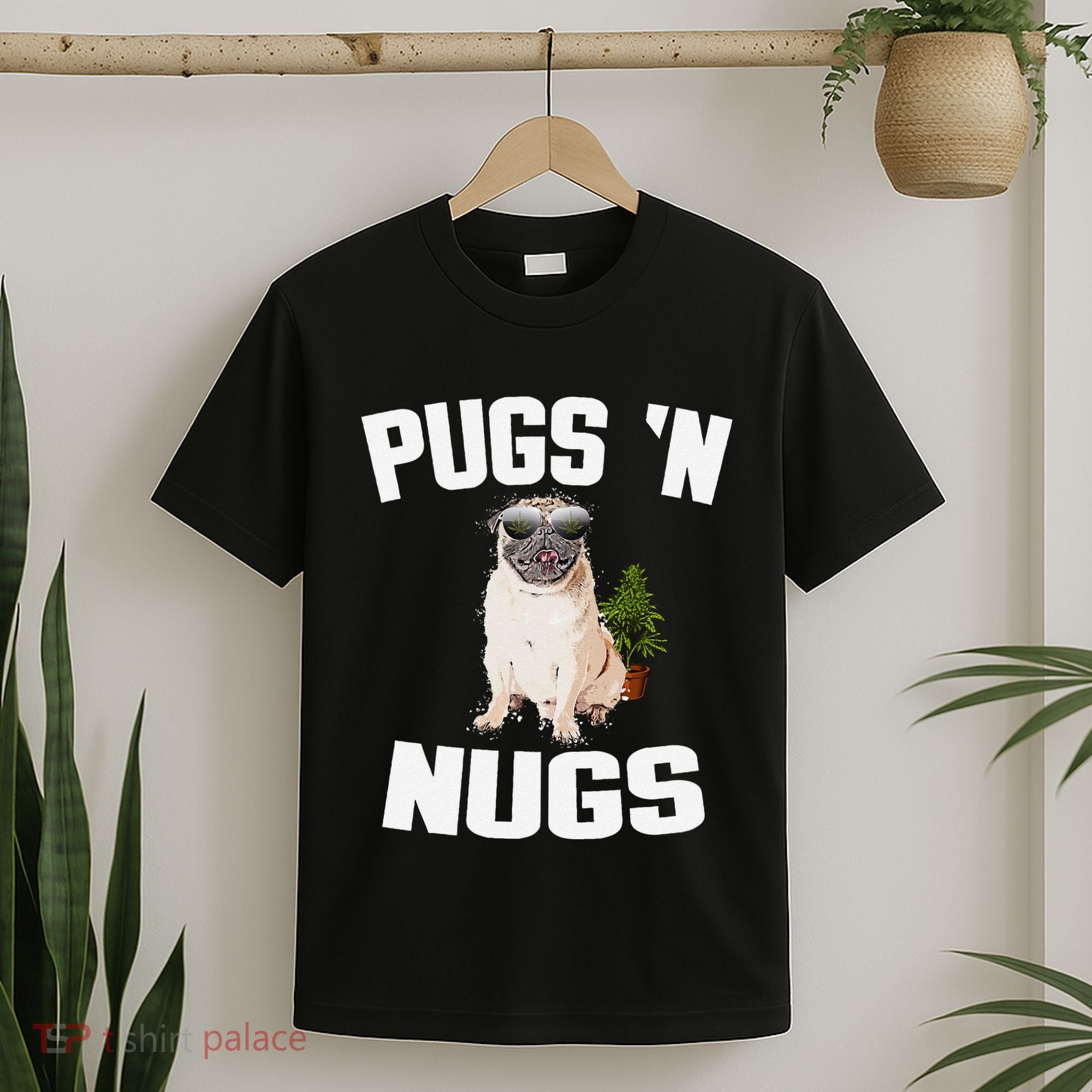 Pugs ´N Nugs Cannabis Pot Weed Smoking Smoke Hash T-Shirt