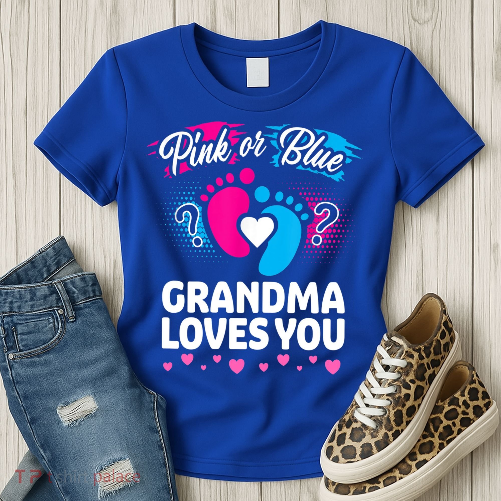 Pink Or Blue Grandma Loves You Gift Gender Reveal Cool Gift Women's T-Shirt