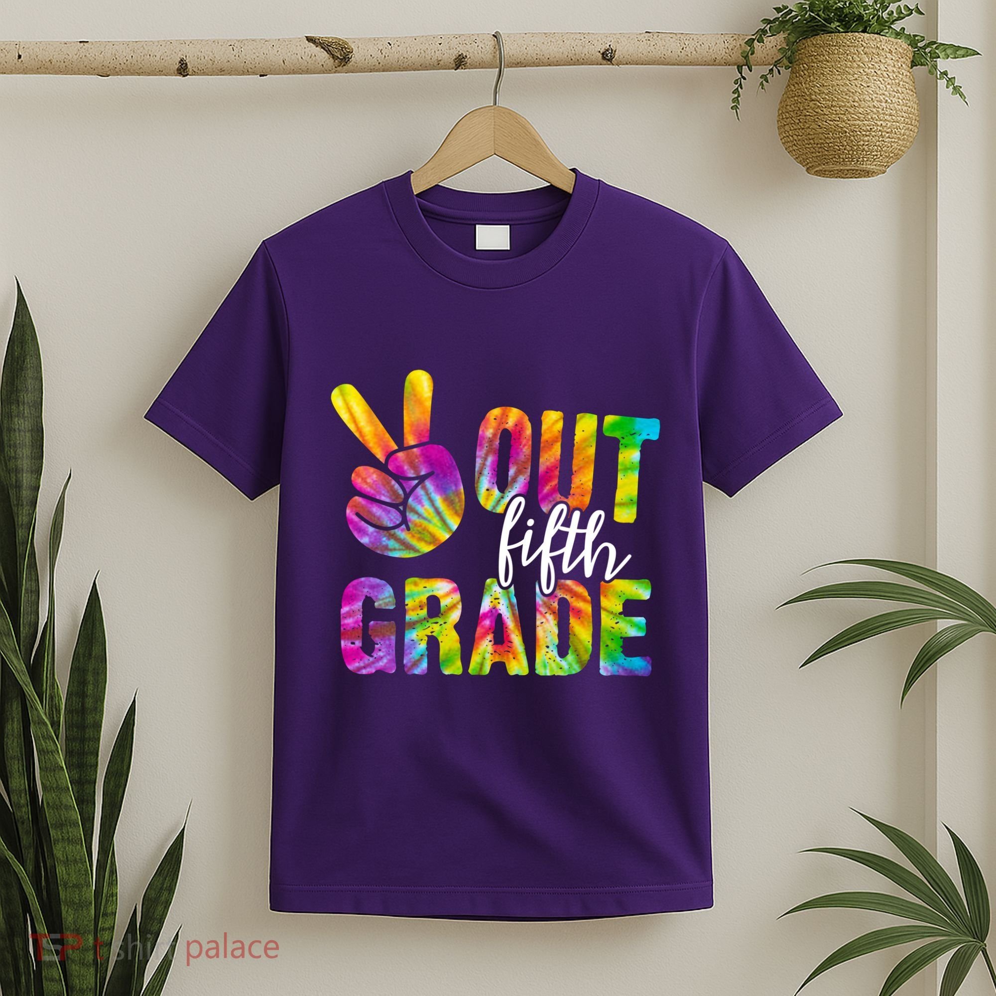 Peace Out Fifth Grade Colorful T-Shirt