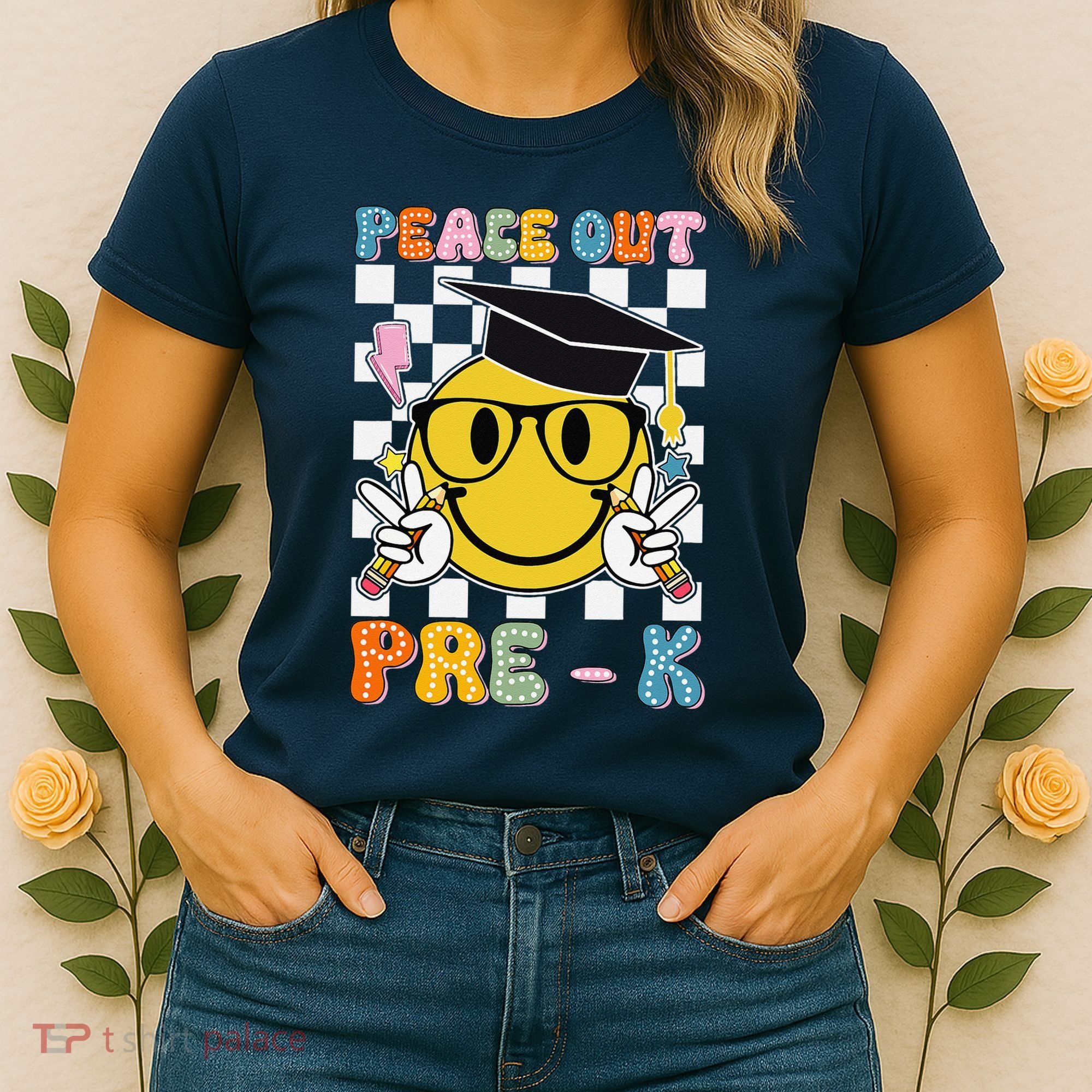 Peace Out Pre K Last Day Of School Smile Face Teachers Women's T-Shirt