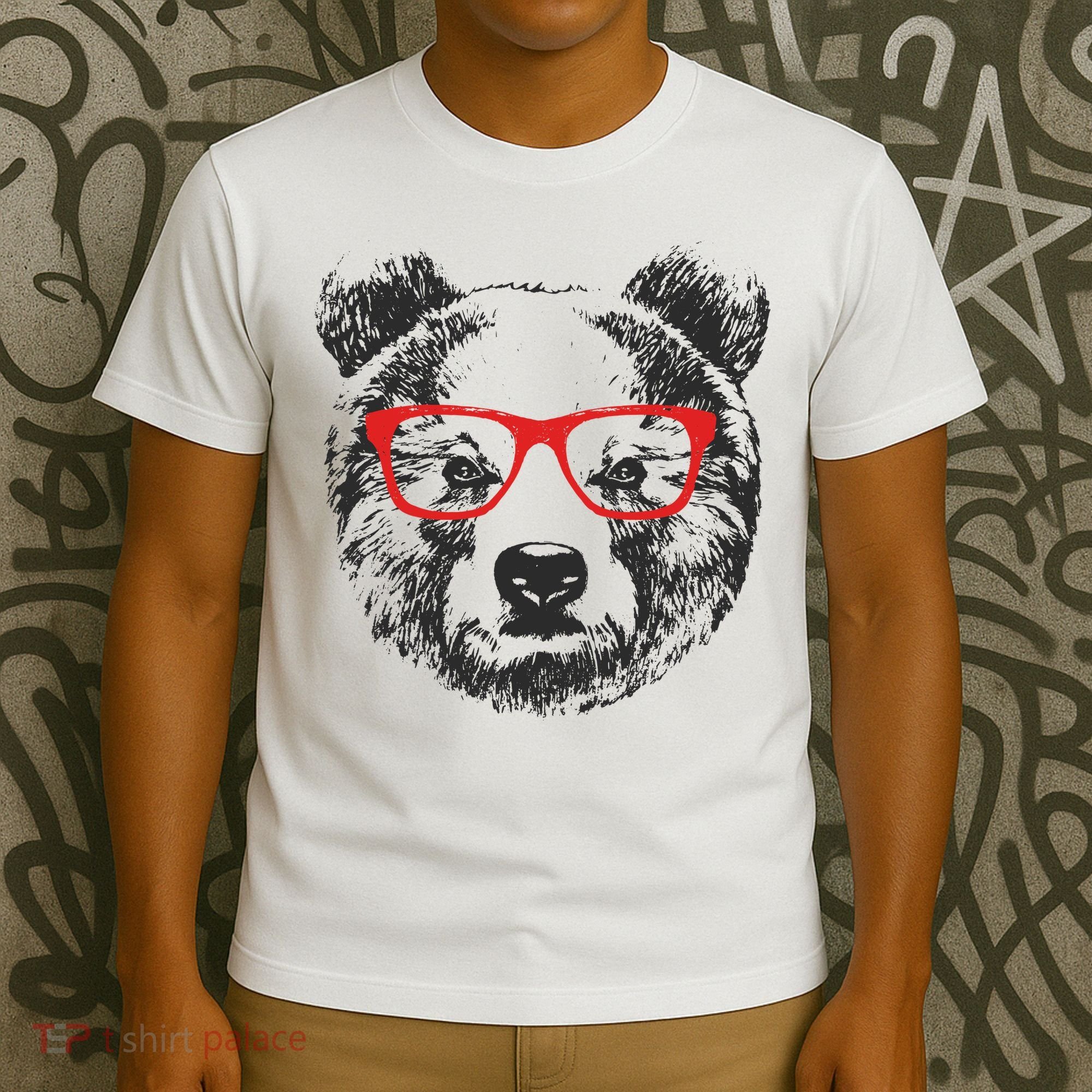 Portrait of Bear with glasses T-Shirt
