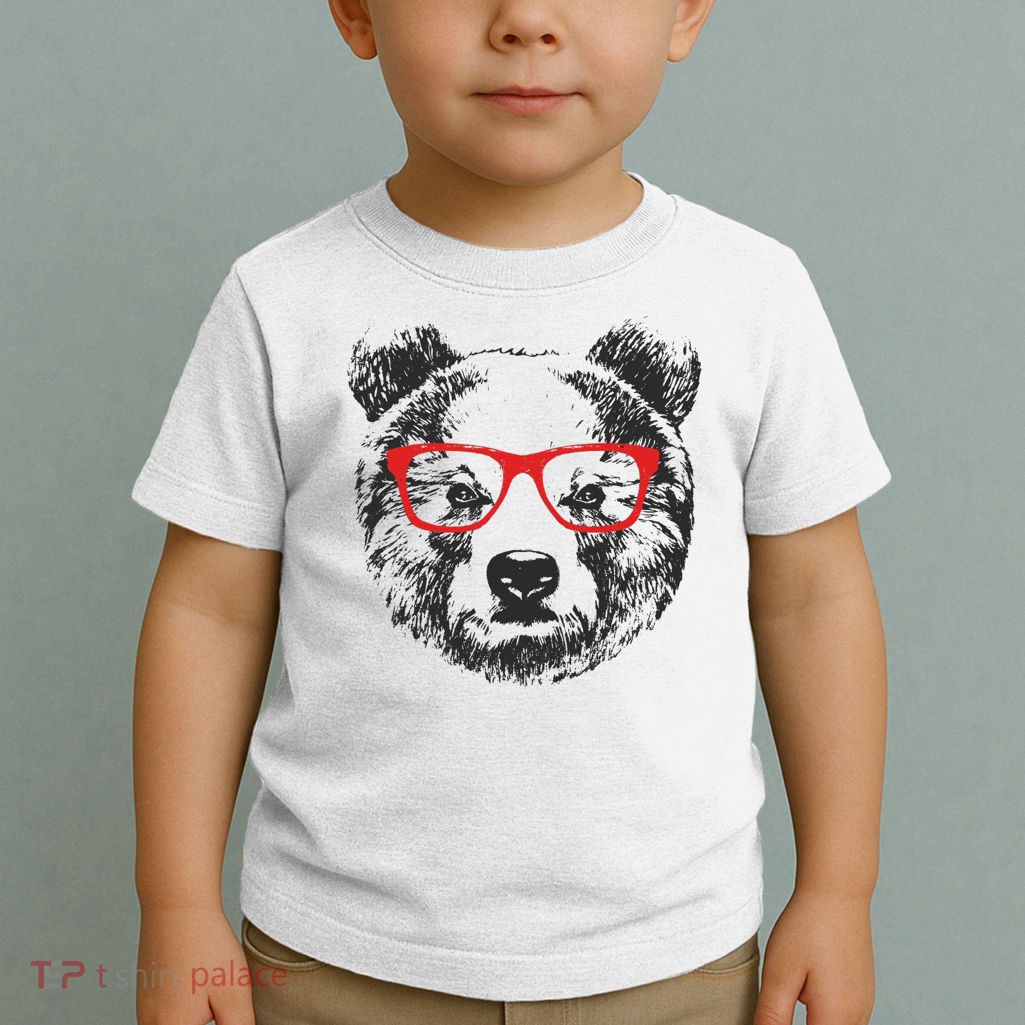 Portrait of Bear with glasses Toddler T-Shirt