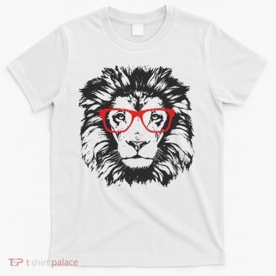Portrait of Lion with glasses T-Shirt