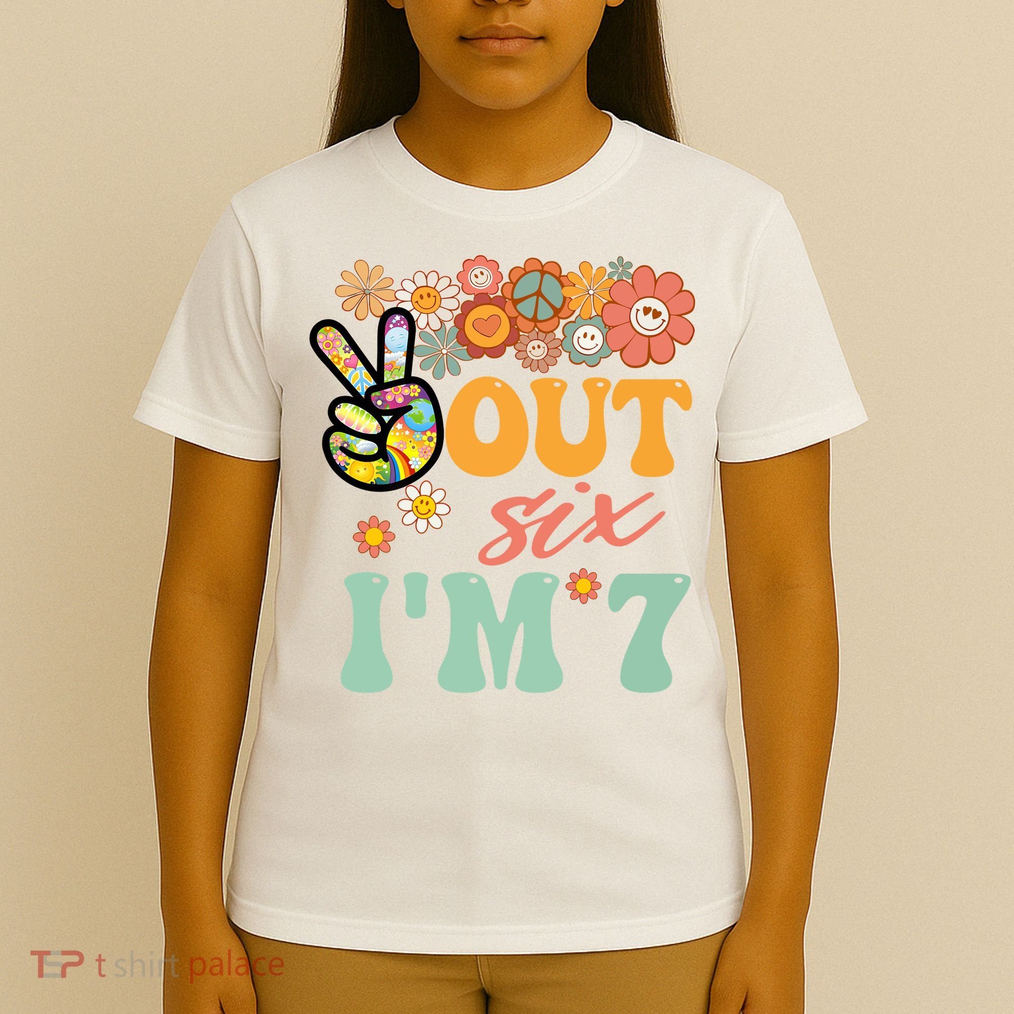 Peace Out Six I'm 7 Groovy 7th Happy Birthday Boy Girl T-Shirt