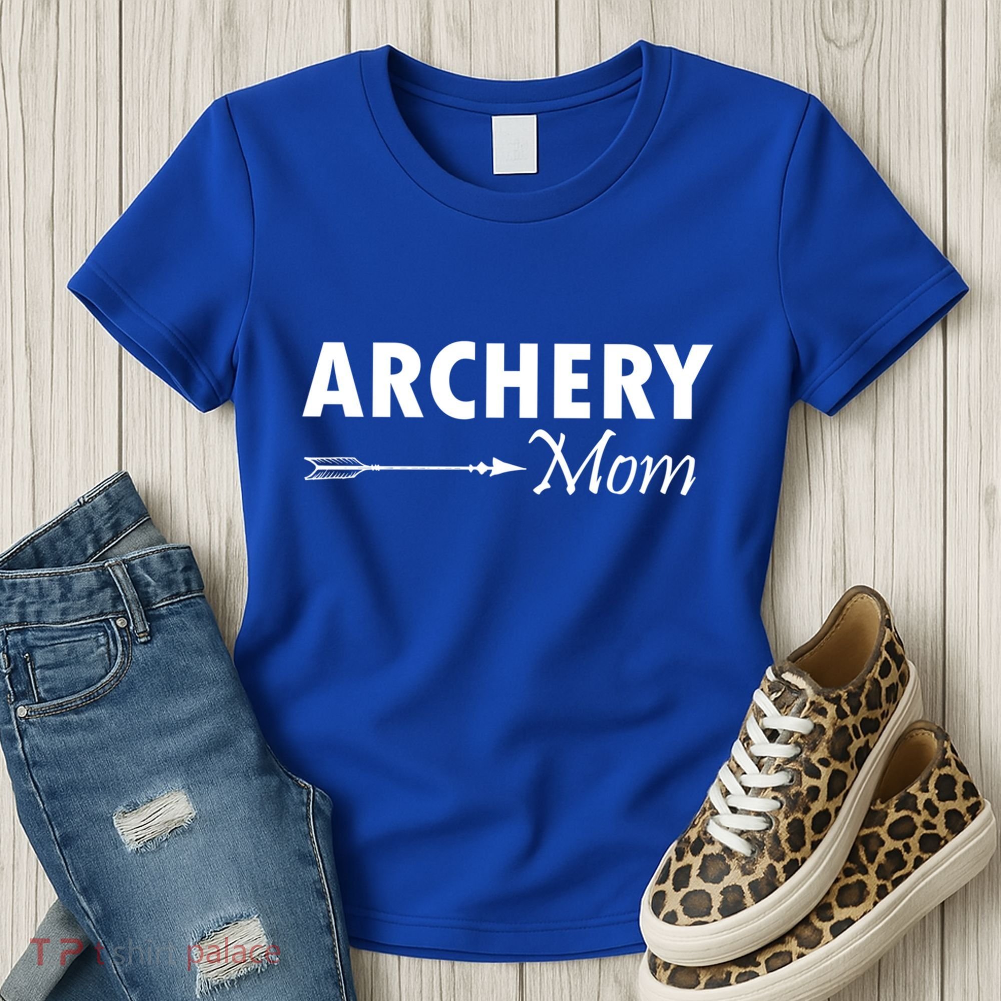 Proud Parent Archery Mom Cool Gift Women's T-Shirt