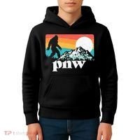 Pnw Pacific Northwest Bigfoot Mountains Retro 80s Graphic Kids Hoodie thumb 4