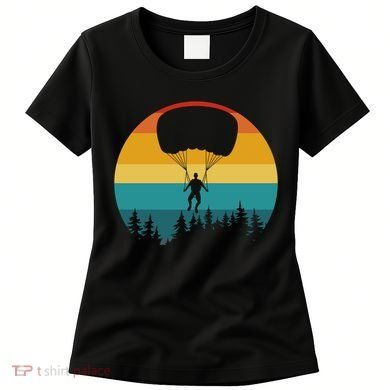 Parasailing Sunset Design Women's T-Shirt