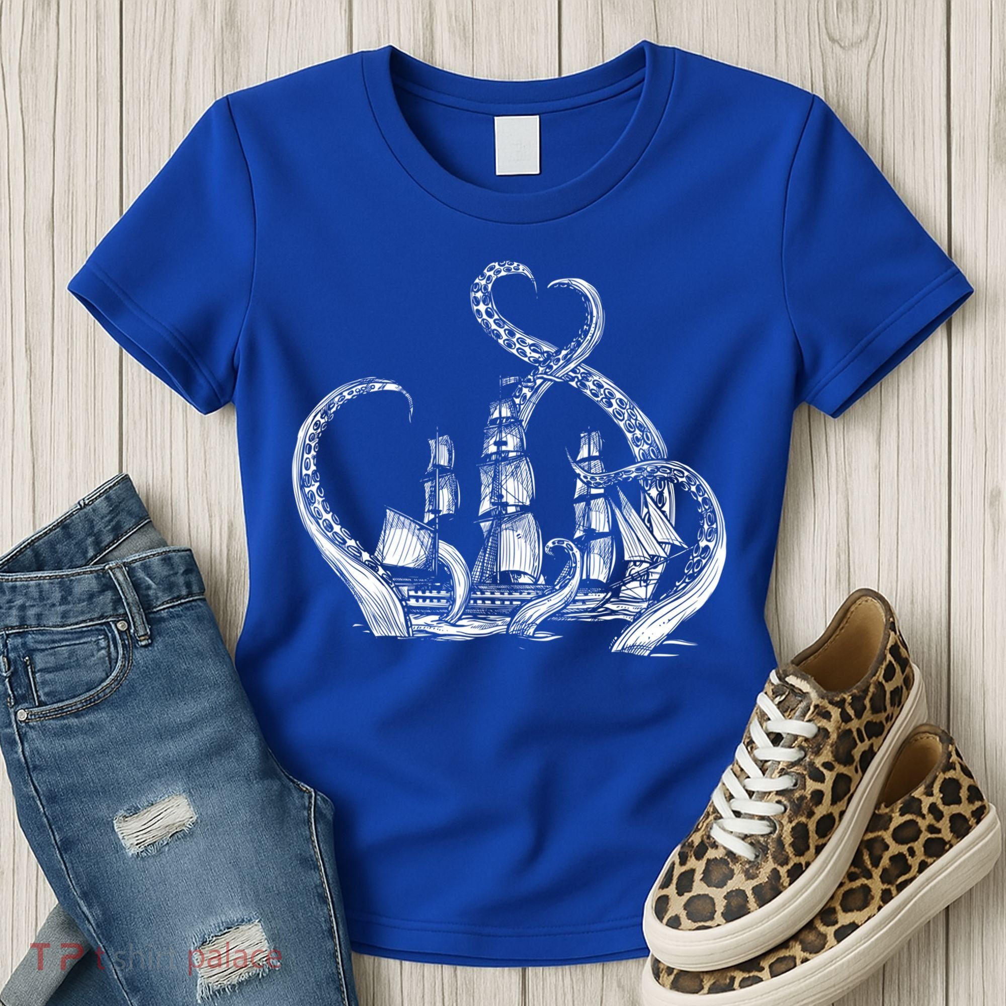 Pirate Ship Octopus Buccaneer Freebooter Crossed Bones Skull Gift Women's T-Shirt