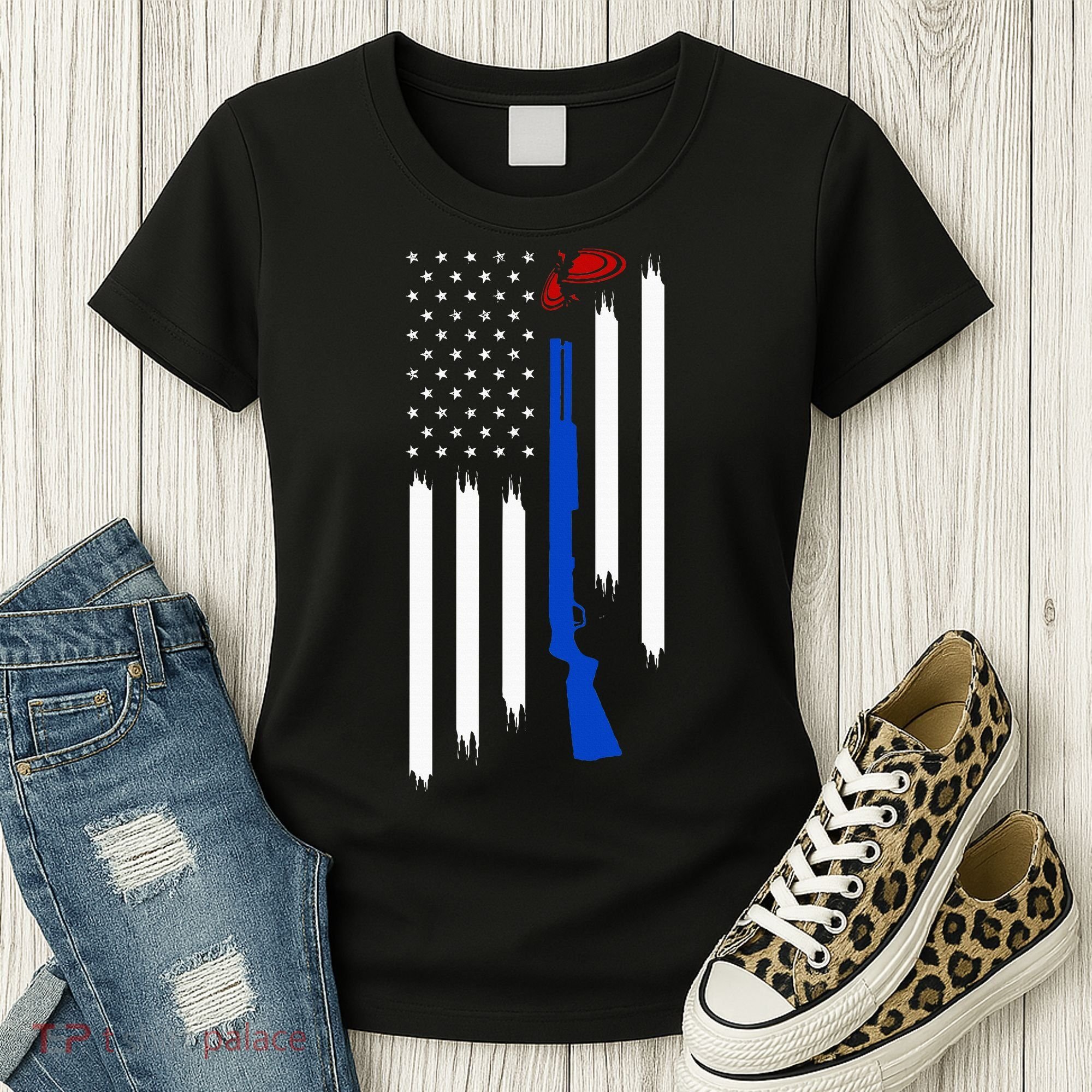 Patriotic Skeet Trap Clay Pigeon Shotgun Shooting Women's T-Shirt