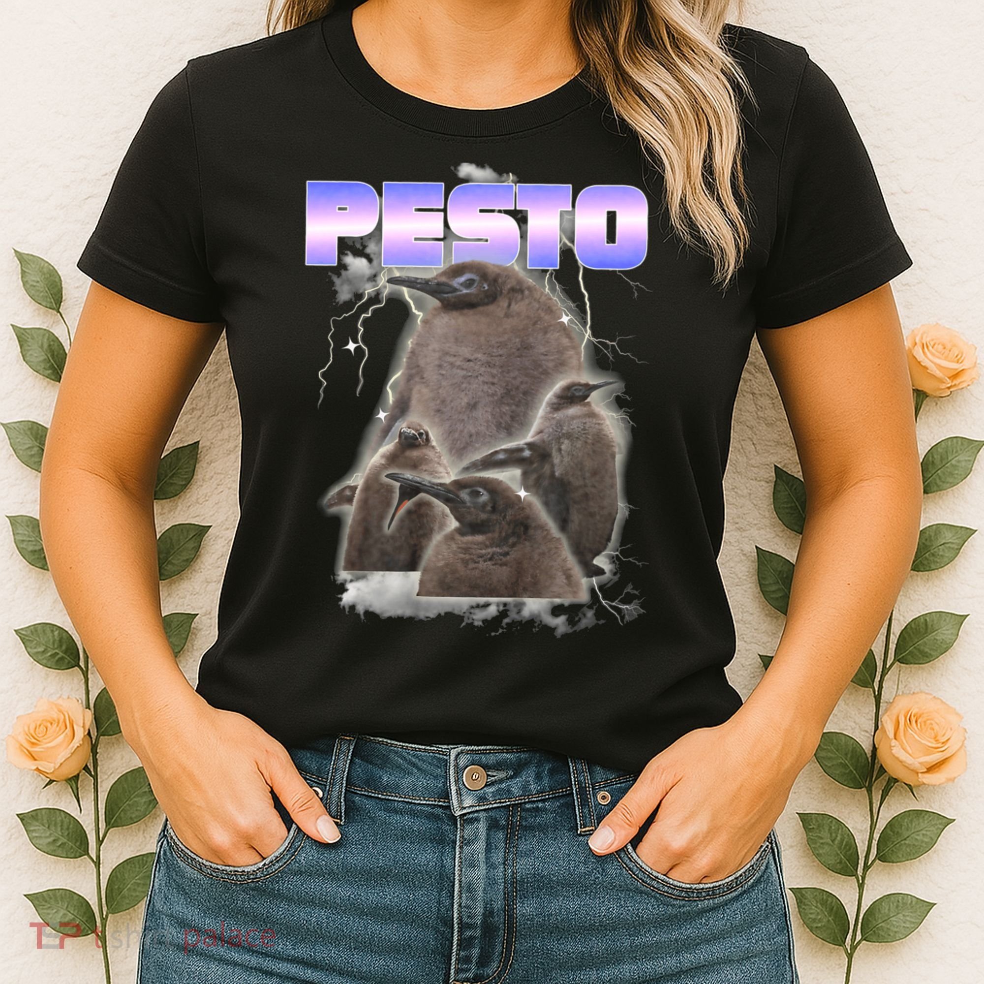 Pesto The Big Penguin Retro Women's T-Shirt