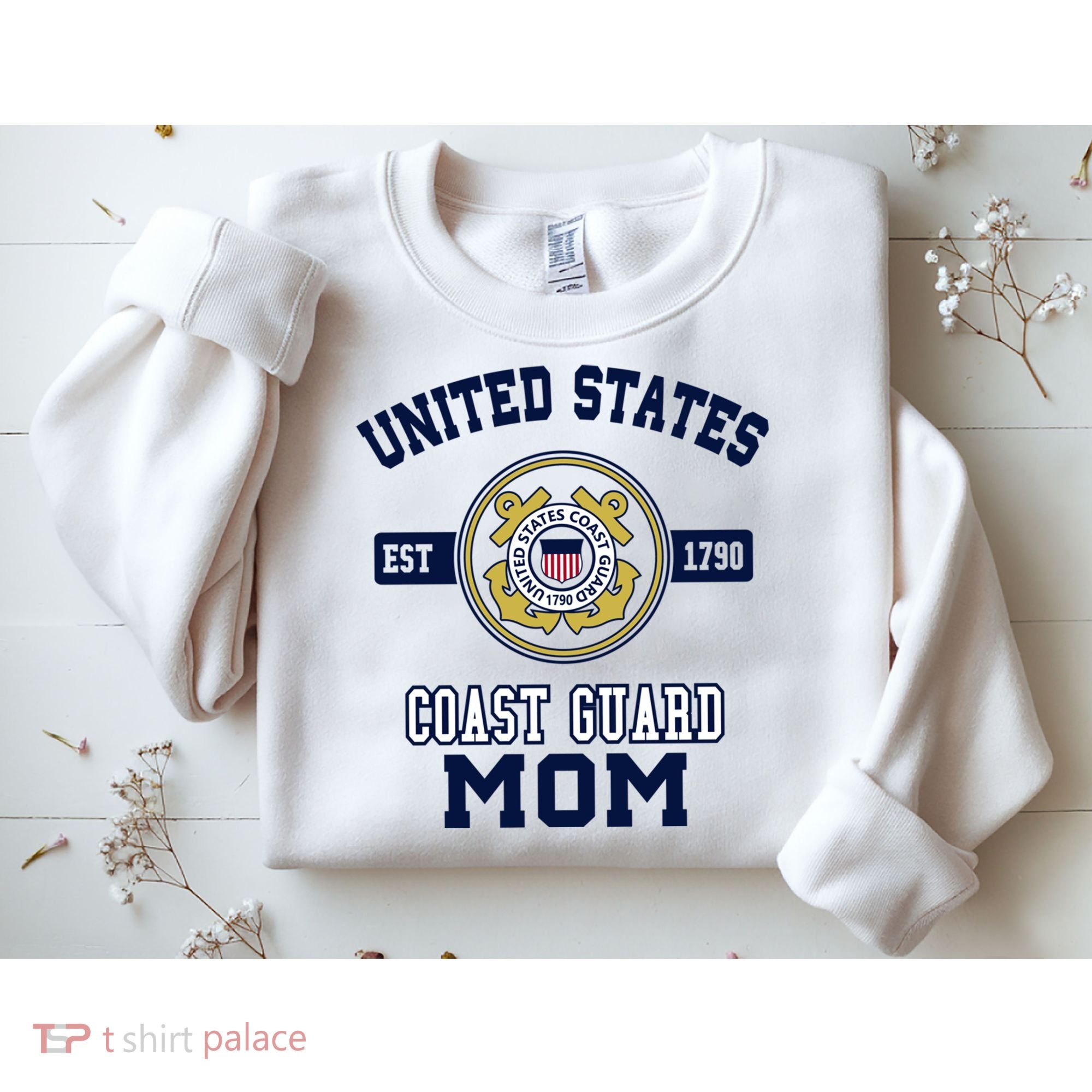 Proud Us Coast Guard Mom Military Pride Gift Sweatshirt