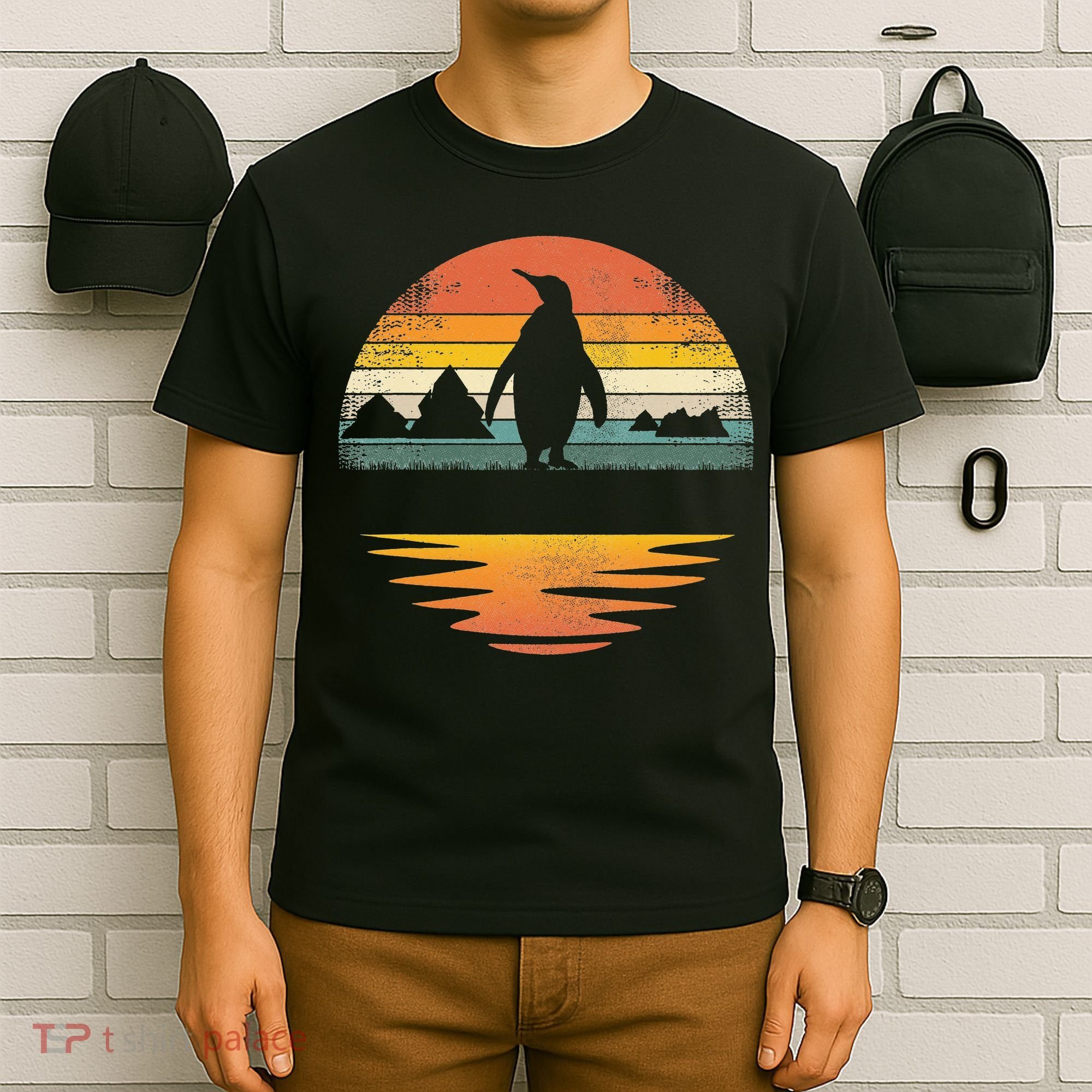 Penguin Vintage Retro Sunset Penguin Lover T-Shirt