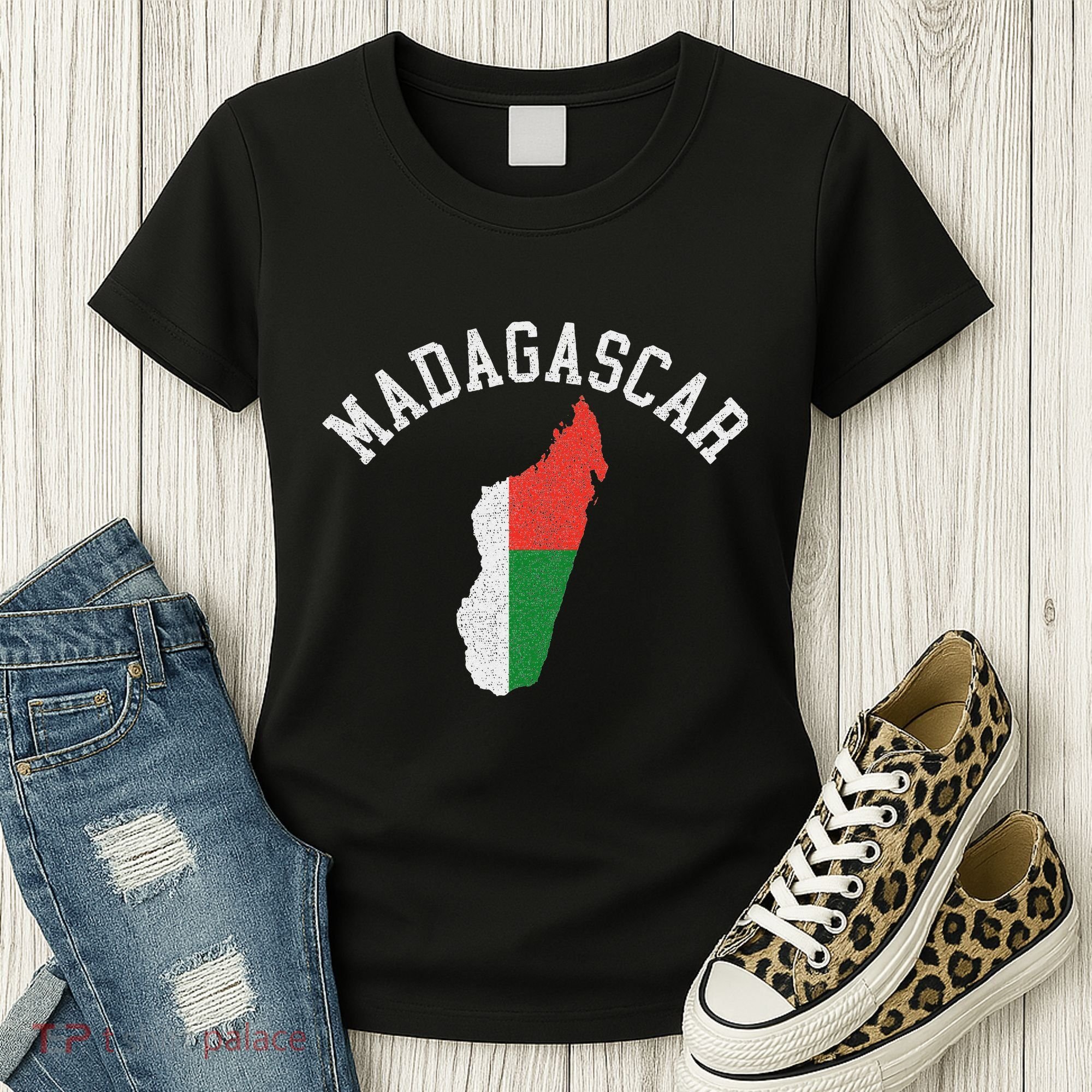 Patriotic Women Madagascar Flag Map Distressed Women's T-Shirt