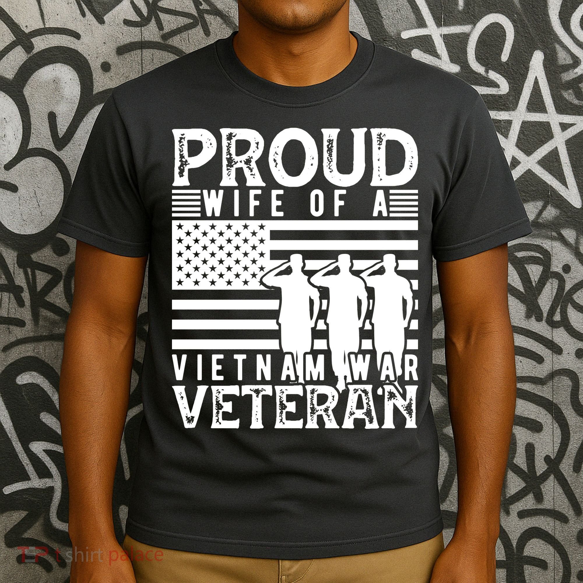Proud Wife Of A Vietnam War Veteran Memorial Day Gift T-Shirt