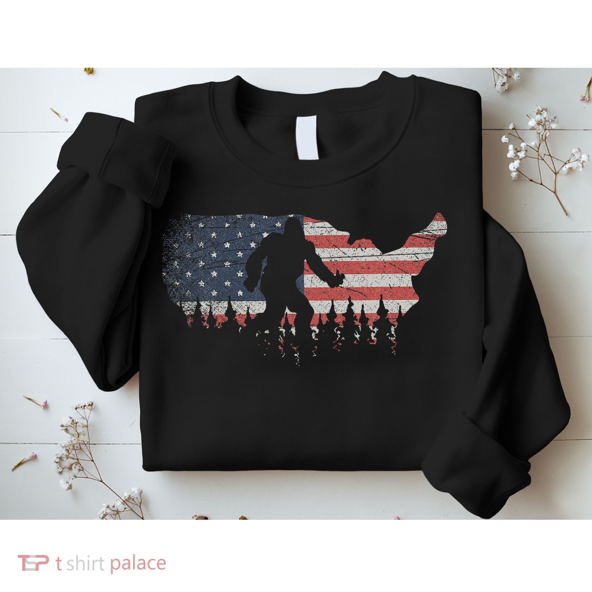 Patriotic Yeti Us Flag Sasquatch Cryptozoology Gift Bigfoot Sweatshirt