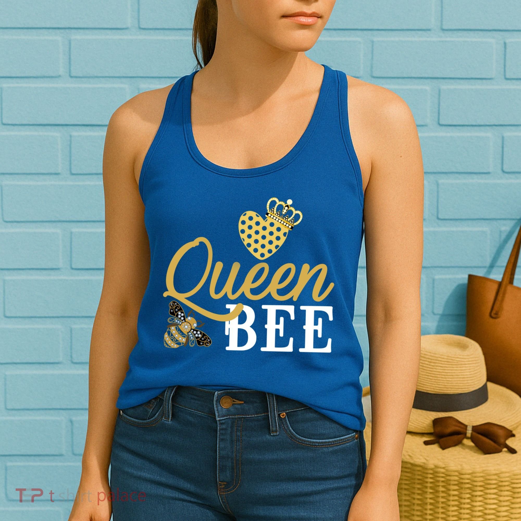 Queen Bee Crown Gift Beekeeper Valentine's Day Funny Gift Women's Tank Top