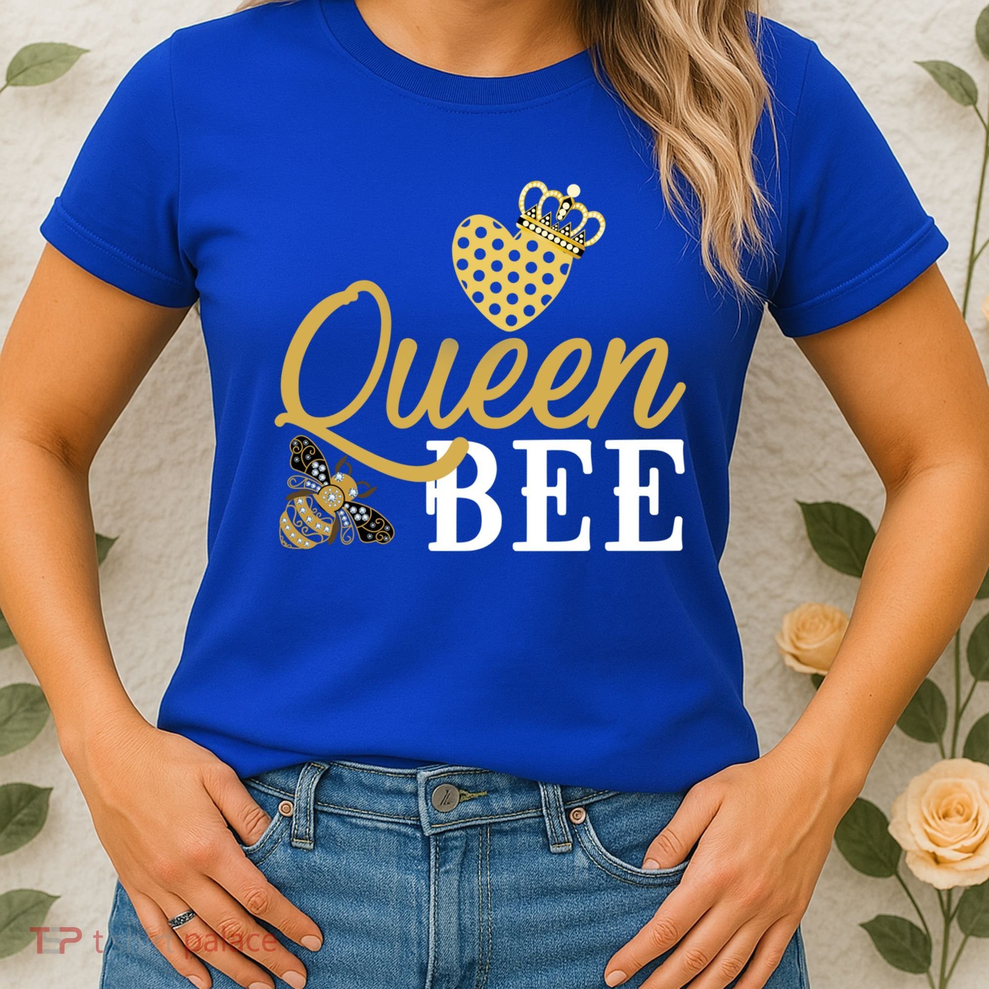 Queen Bee Crown Gift Beekeeper Valentine's Day Funny Gift Women's T-Shirt