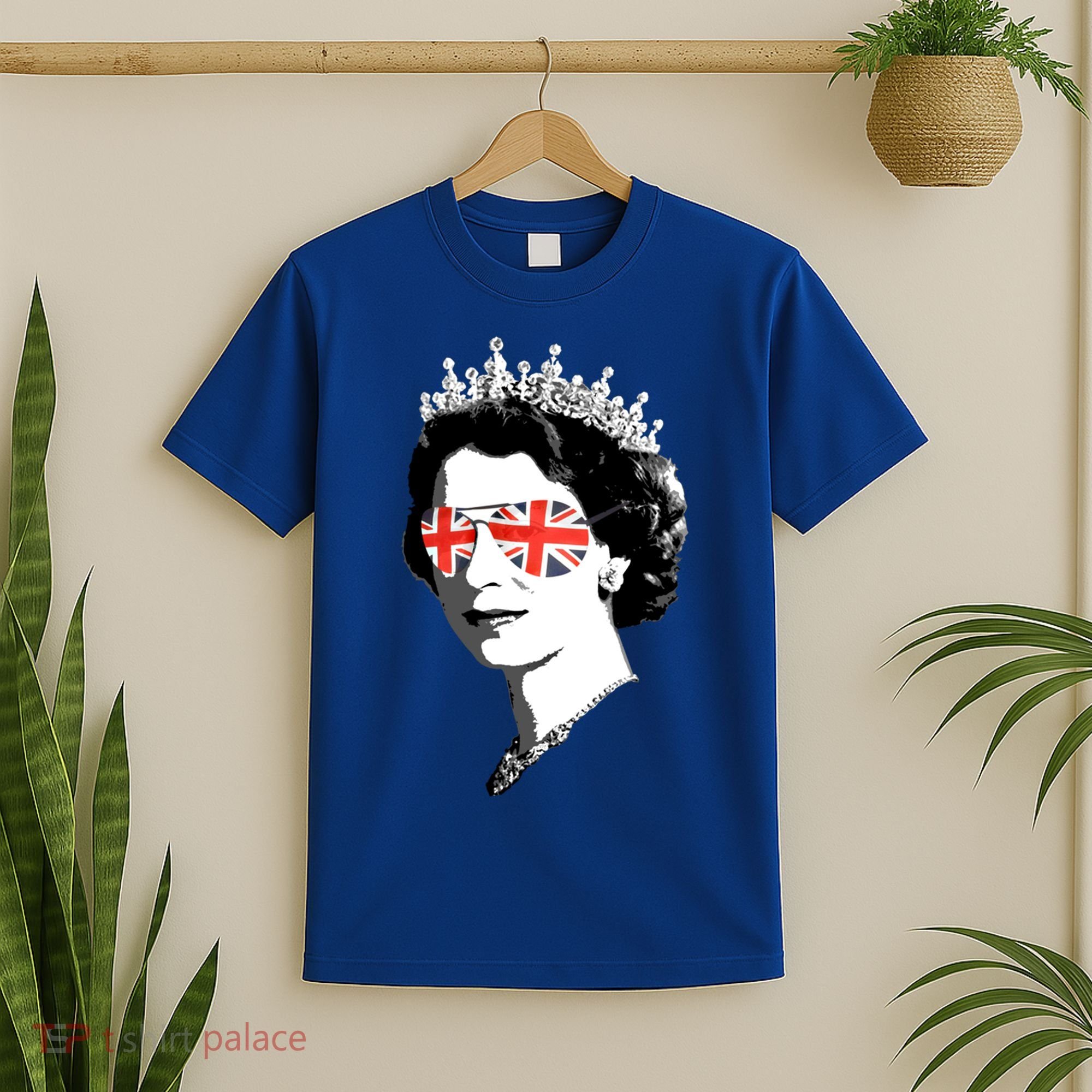 Queen Elizabeth Ii Sunglasses British Crown Union Jack Meme Gift T-Shirt