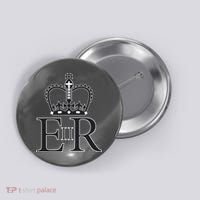 Queen Elizabeth II Button thumb 0
