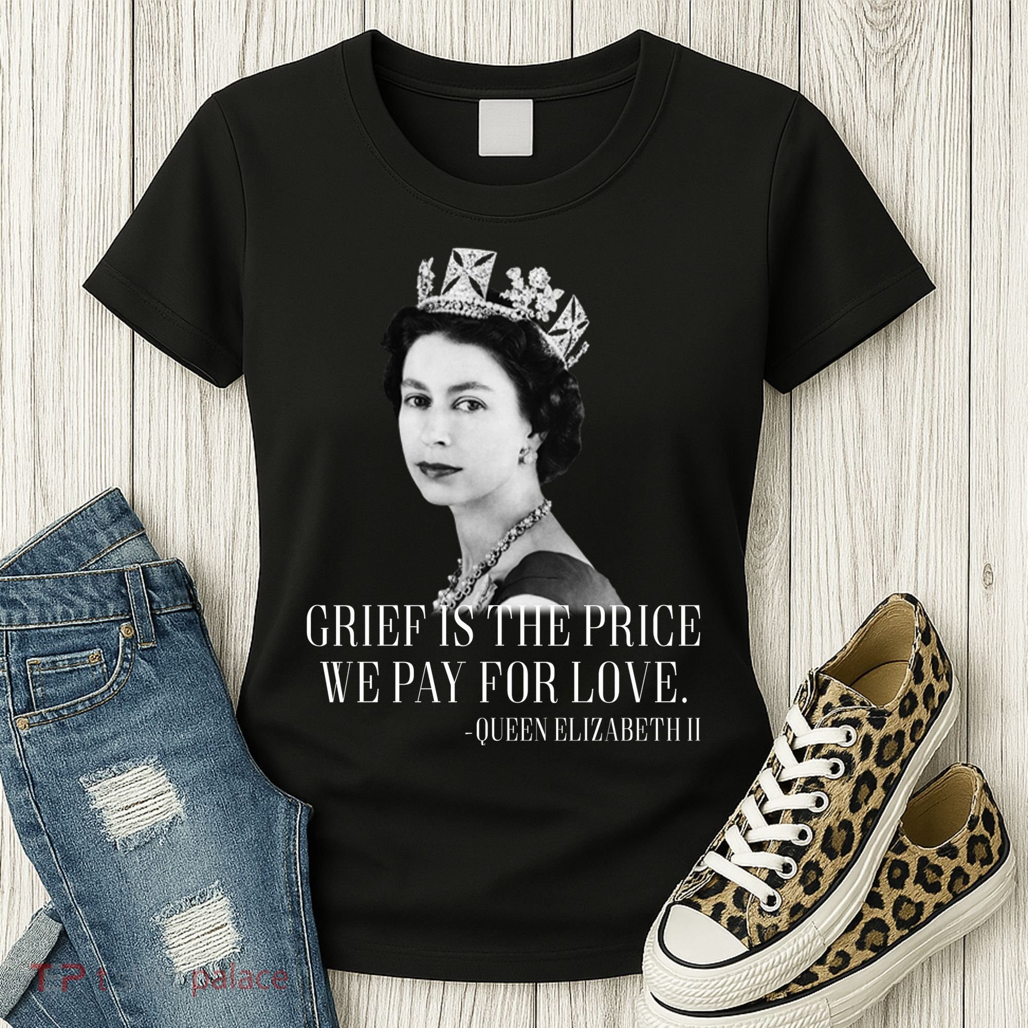 Queen Elizabeth II Inspiring Quote Women's T-Shirt