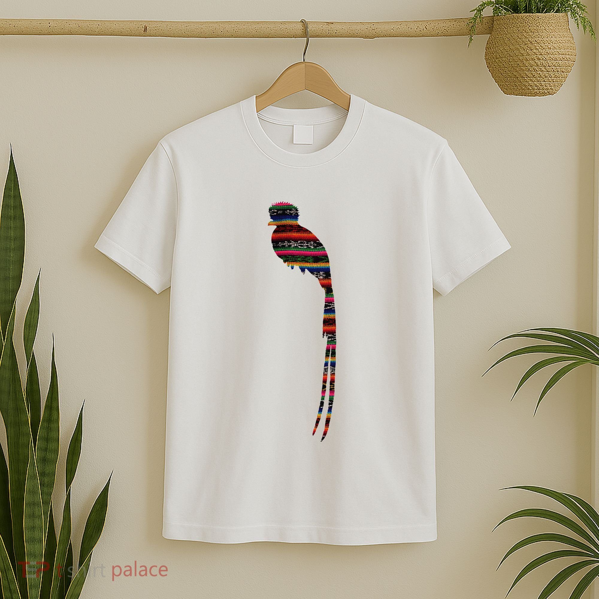 Quetzal Guatemala Chapin Antigua Tikal Tradicional Maya T-Shirt