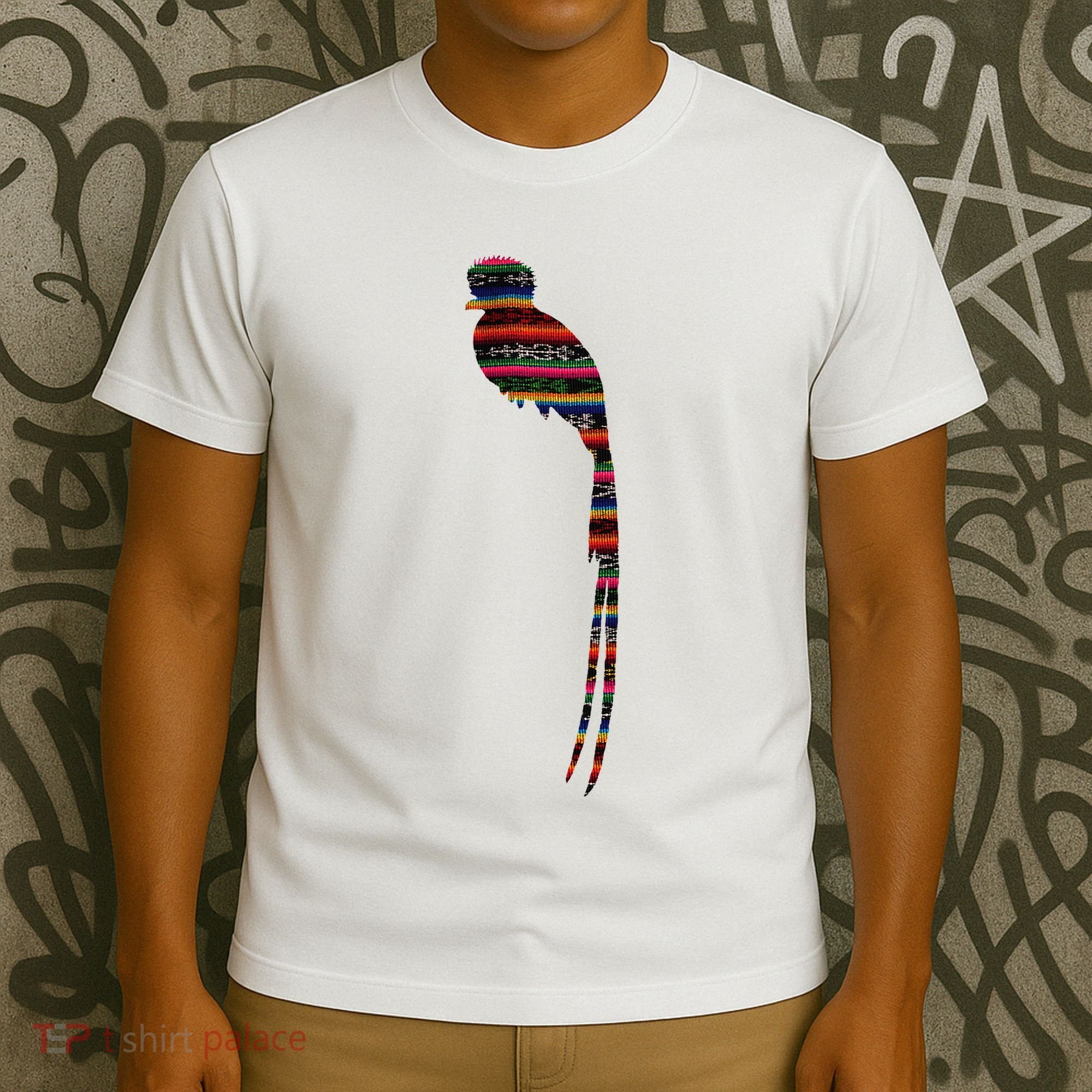 Quetzal Guatemala Chapin Antigua Tikal Tradicional Maya T-Shirt