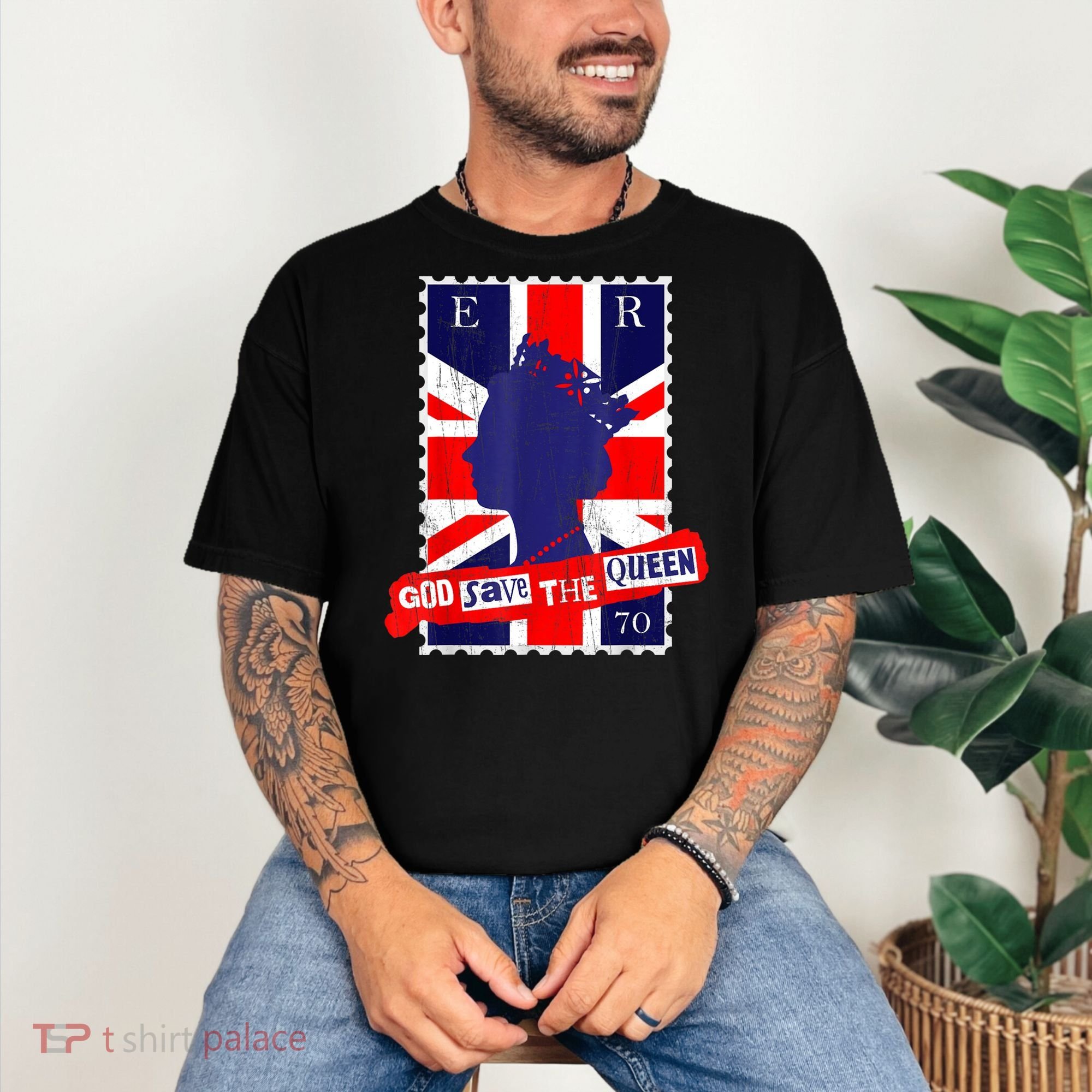 QUEEN'S PLATINUM JUBILEE GOD SAVE THE QUEEN Comfort Colors T-Shirt
