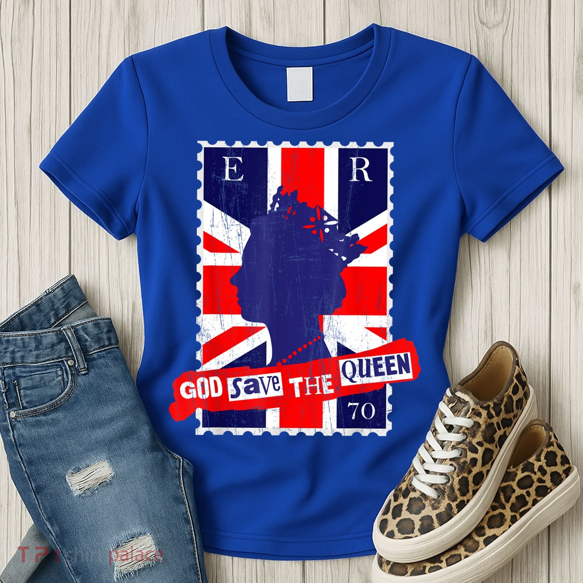 QUEEN'S PLATINUM JUBILEE GOD SAVE THE QUEEN Women's T-Shirt