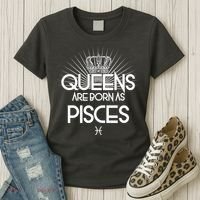 Queens Are Born As Pisces Women's T-Shirt thumb 3