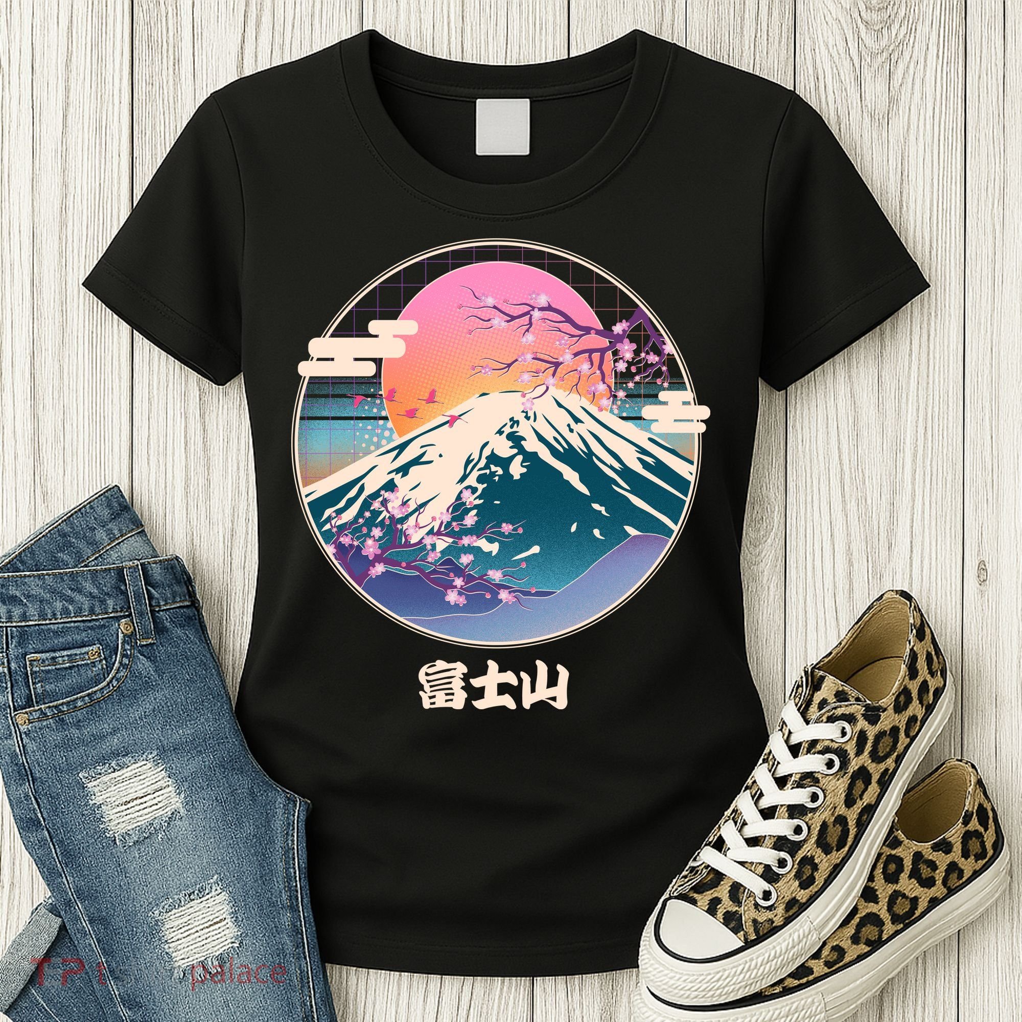 Retro 1980s Japanese Mount Fuji Women's T-Shirt