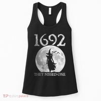 Retro 1692 They Missed One Witch Salem 1692 Halloween Witch Women's Tank Top thumb 0