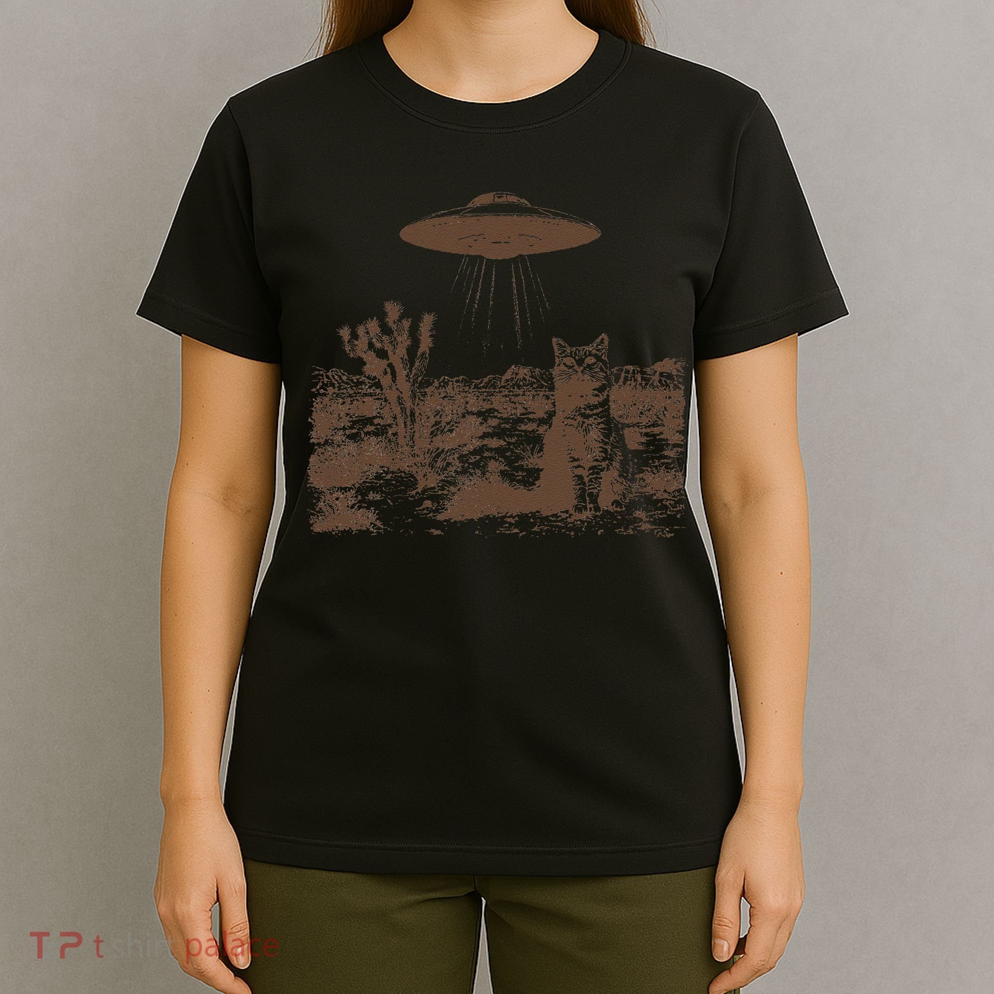 Retro 90s Western Vintage Ufo Cowboy Cat Wild West Kitten Gift T-Shirt
