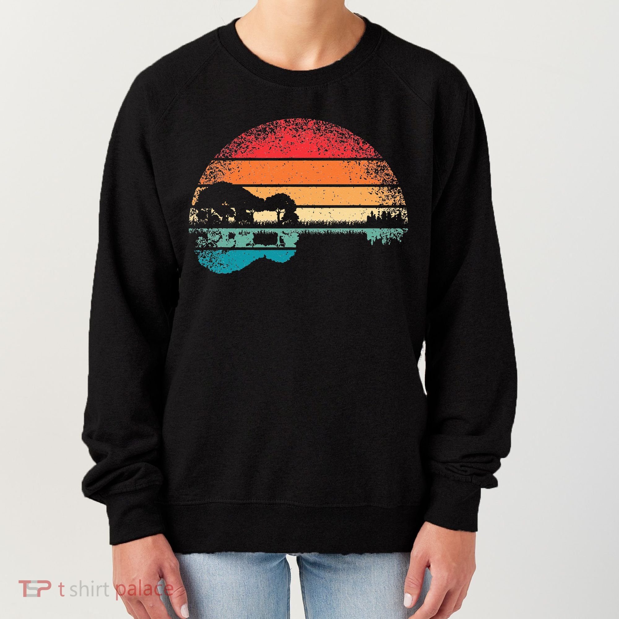 Retro Acoustic Guitar Lake Sunset Guitarist Music Lover Women's Sweatshirt