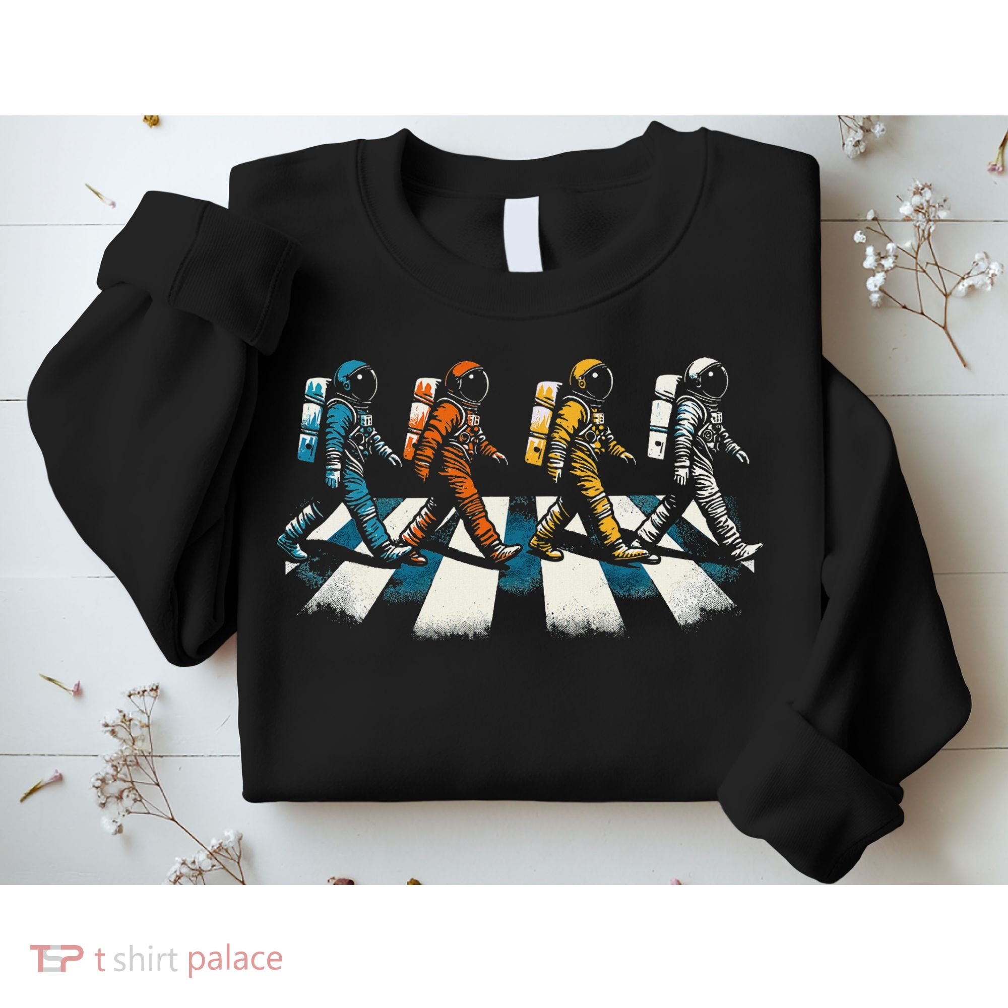 Retro Astronaut Outer Space Gifts Women Funny Space Sweatshirt