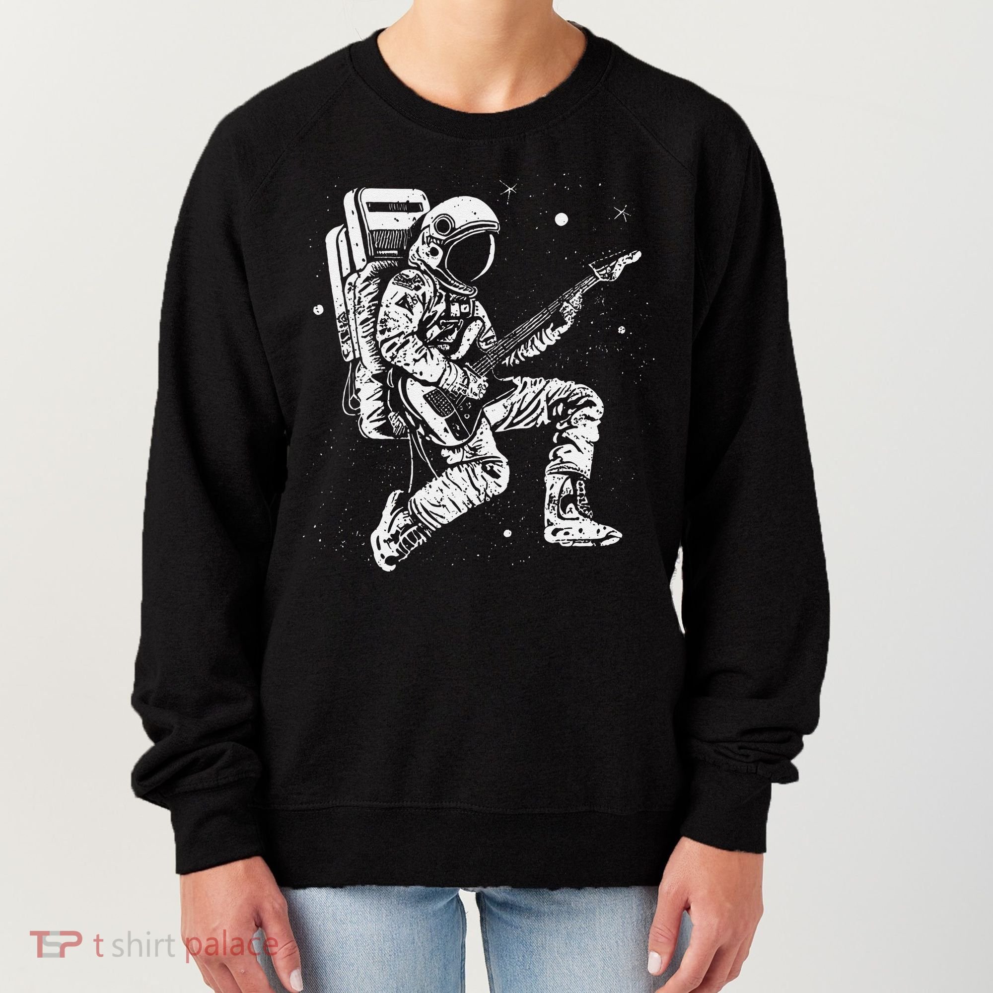 retro Astronaut playing electric guitar in space Women's Sweatshirt