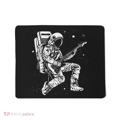 retro Astronaut playing electric guitar in space Mousepad