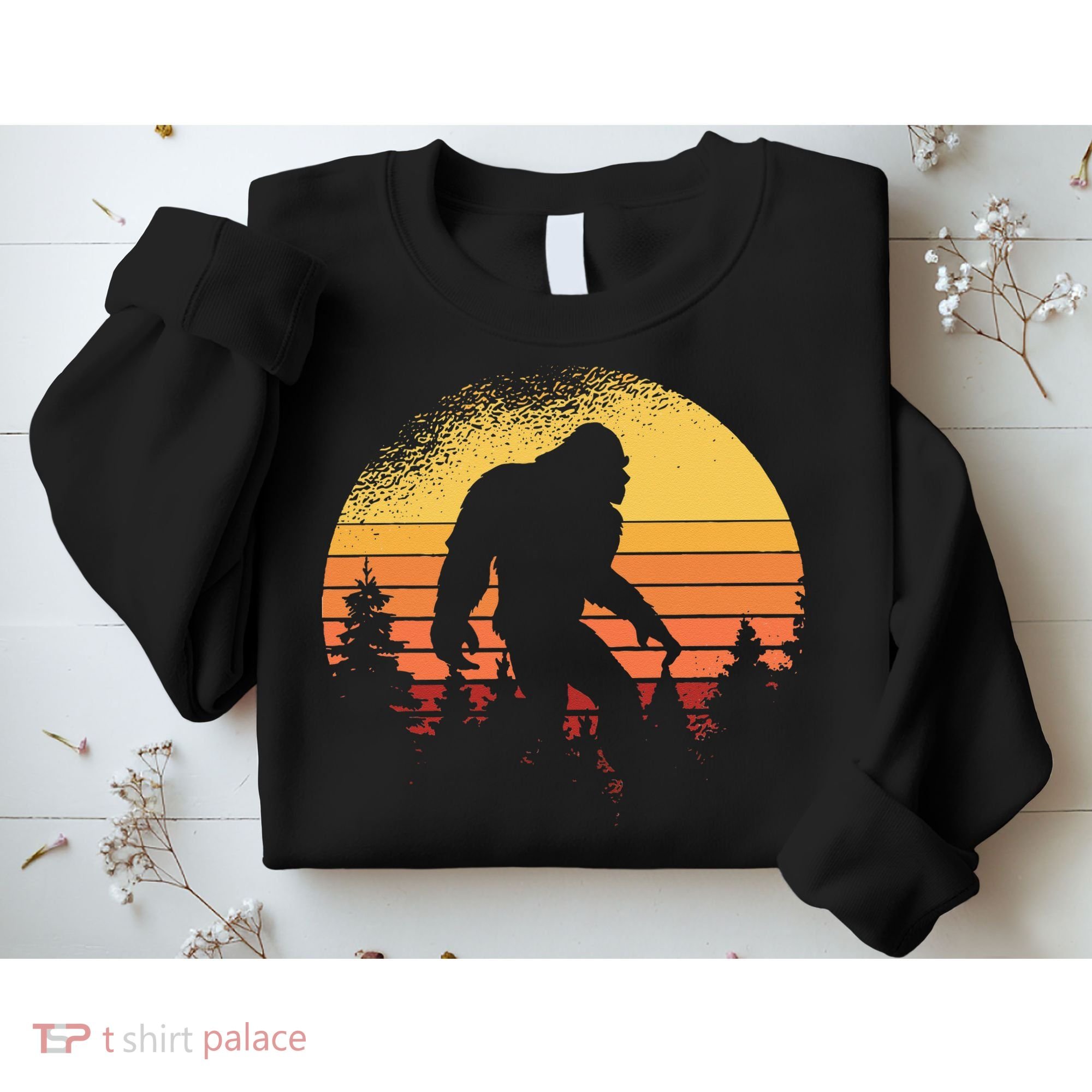 Retro Bigfoot Believer Silhouette Sasquatch Hide And Seek Sweatshirt