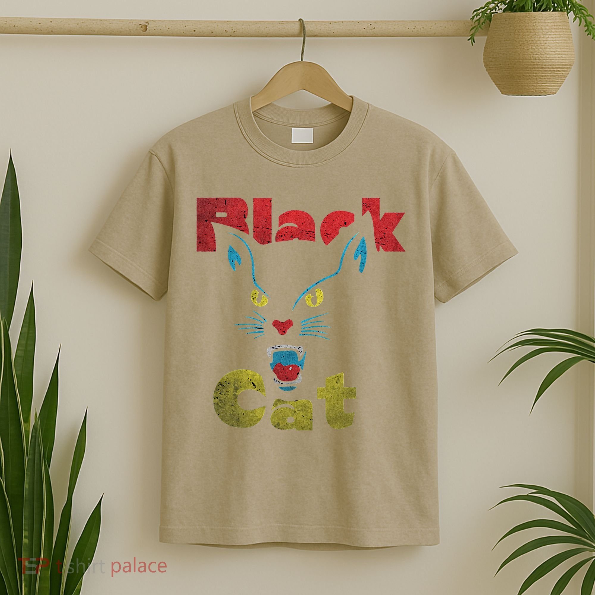 Retro Black Cat Retro Fireworks Vintage Halloween 70s T-Shirt