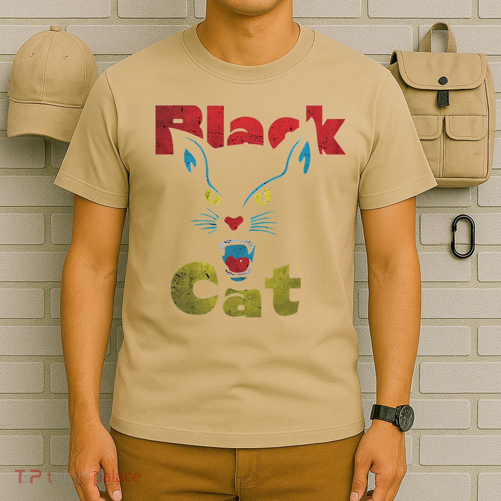 Retro Black Cat Retro Fireworks Vintage Halloween 70s T-Shirt