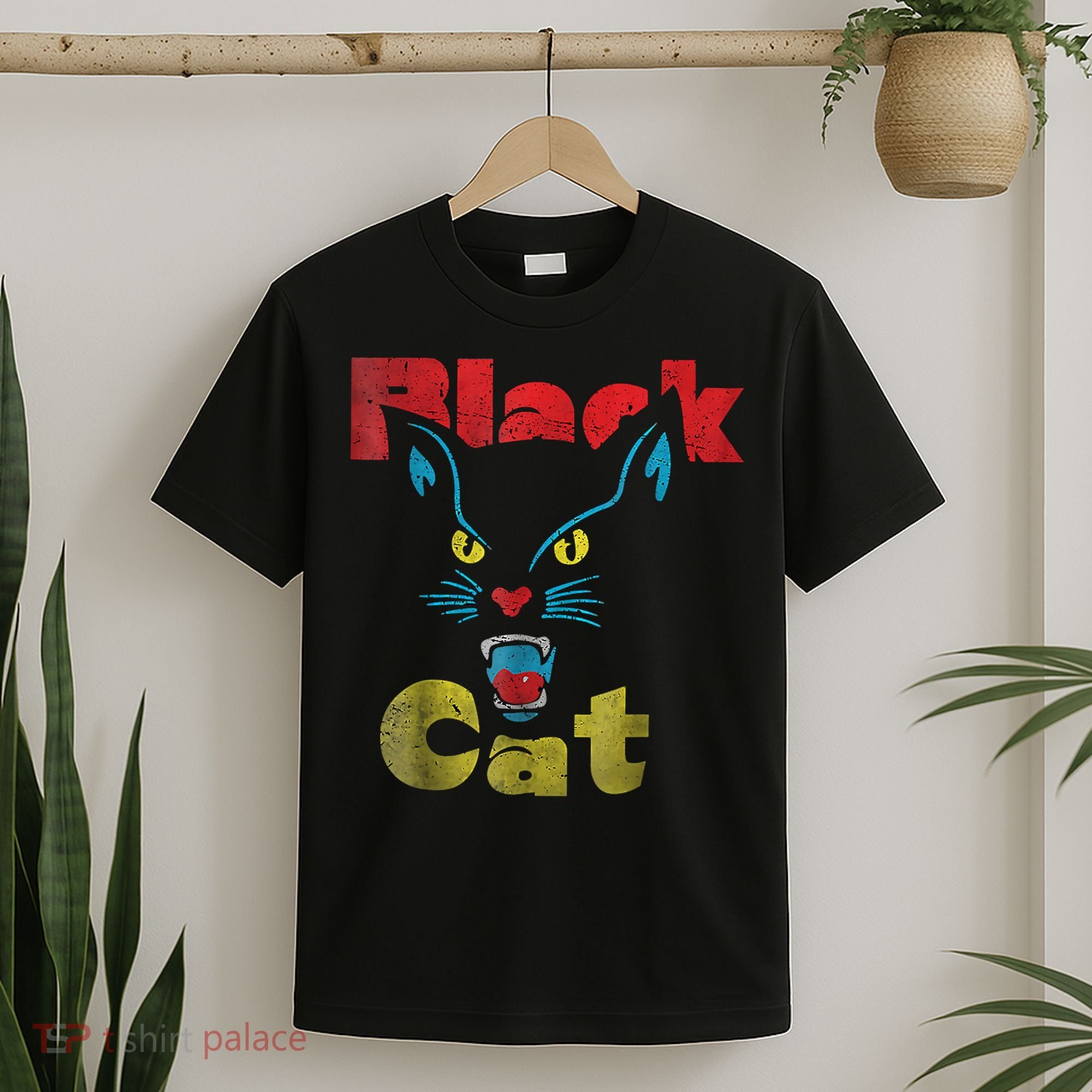 Retro Black Cat Retro Fireworks Vintage Halloween 70s T-Shirt