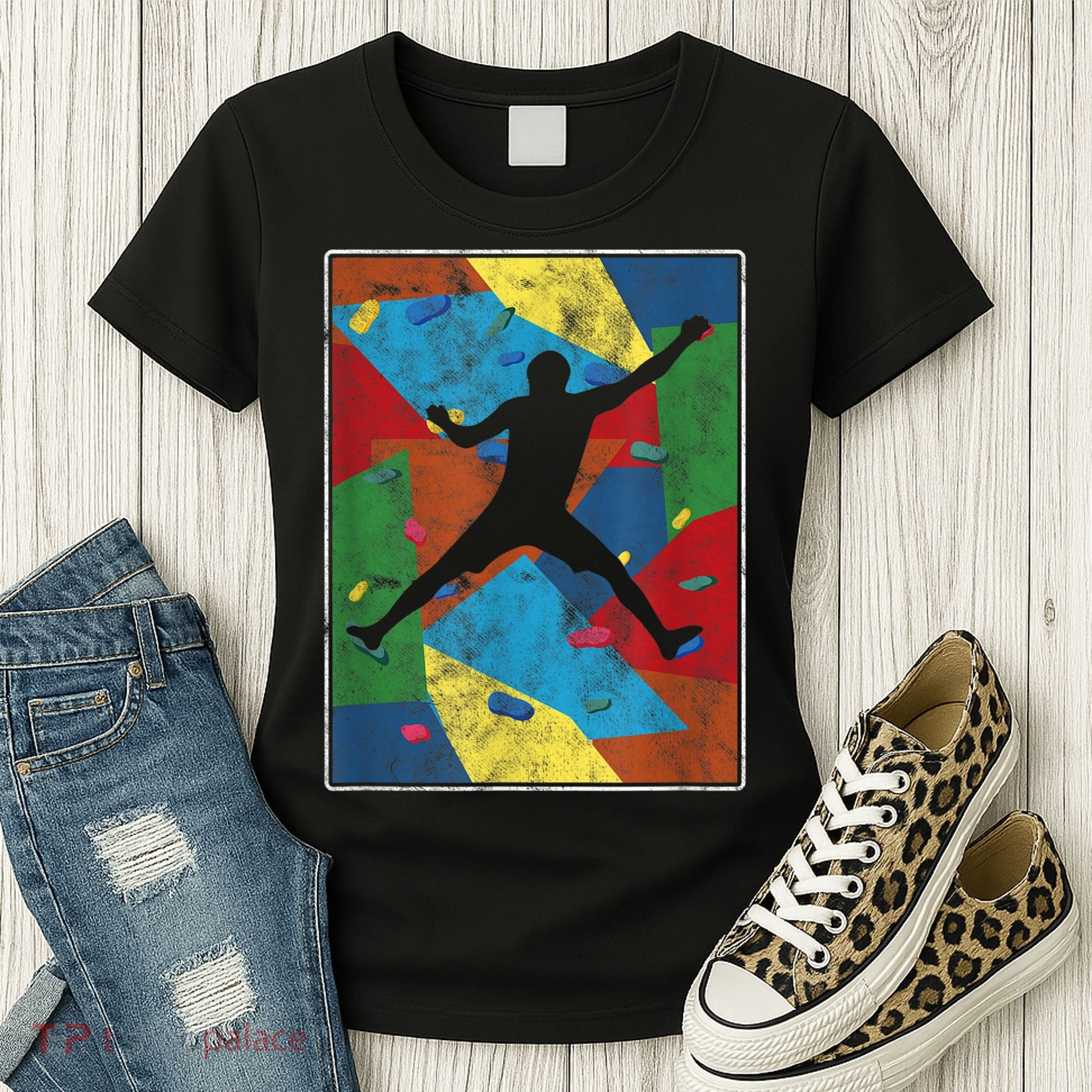 Retro Bouldering Mountaineer Mountain Climber Rock Climbing Women's T-Shirt