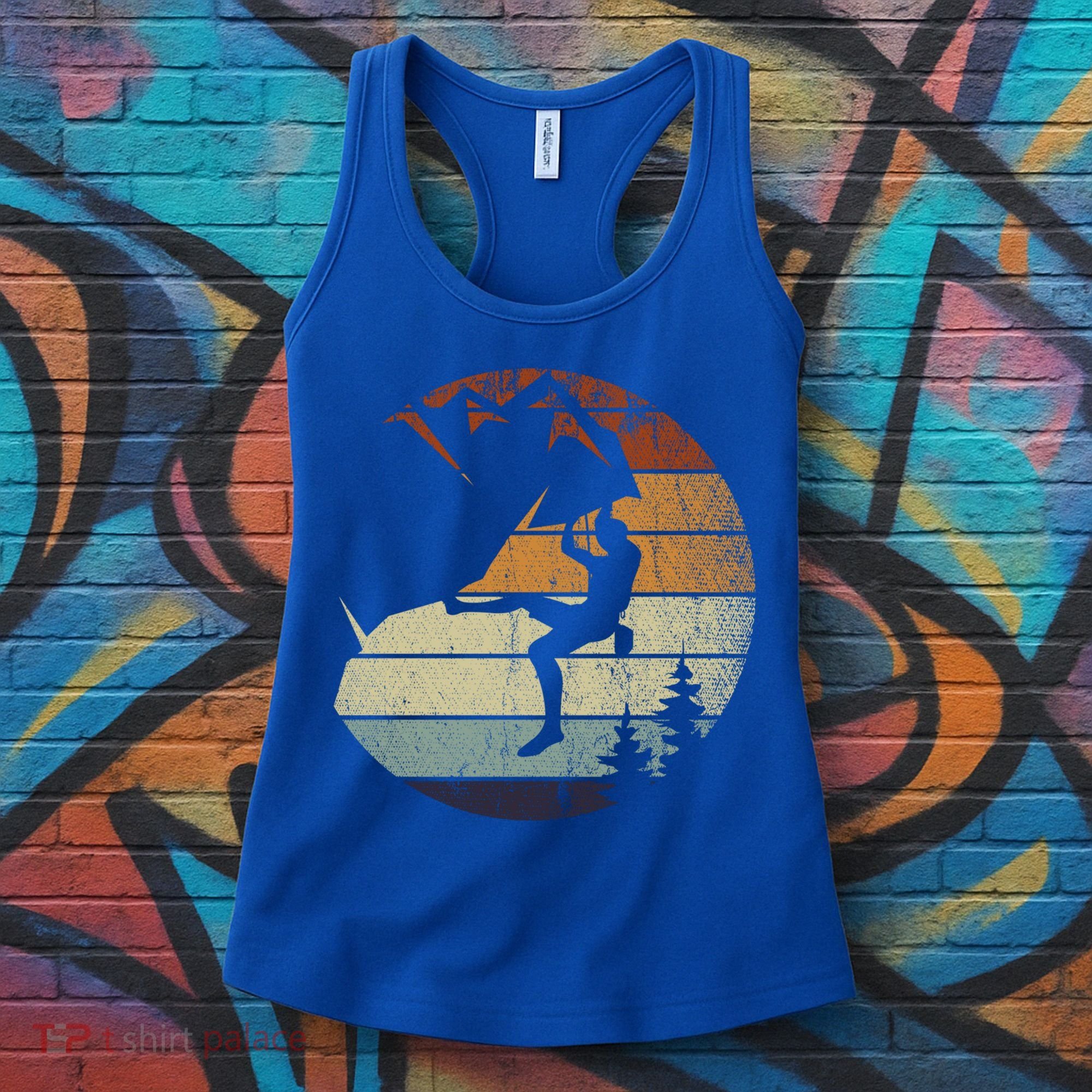 Retro Bouldering Mountain Climber Climb Sports Rock Climbing Gift Women's Tank Top