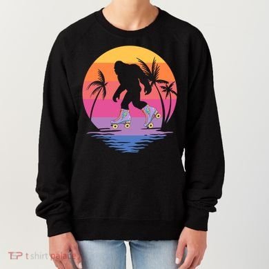 Retro Bigfoot Roller Skating Sasquatch 80s 90s Skater Cool Gift Women's Sweatshirt