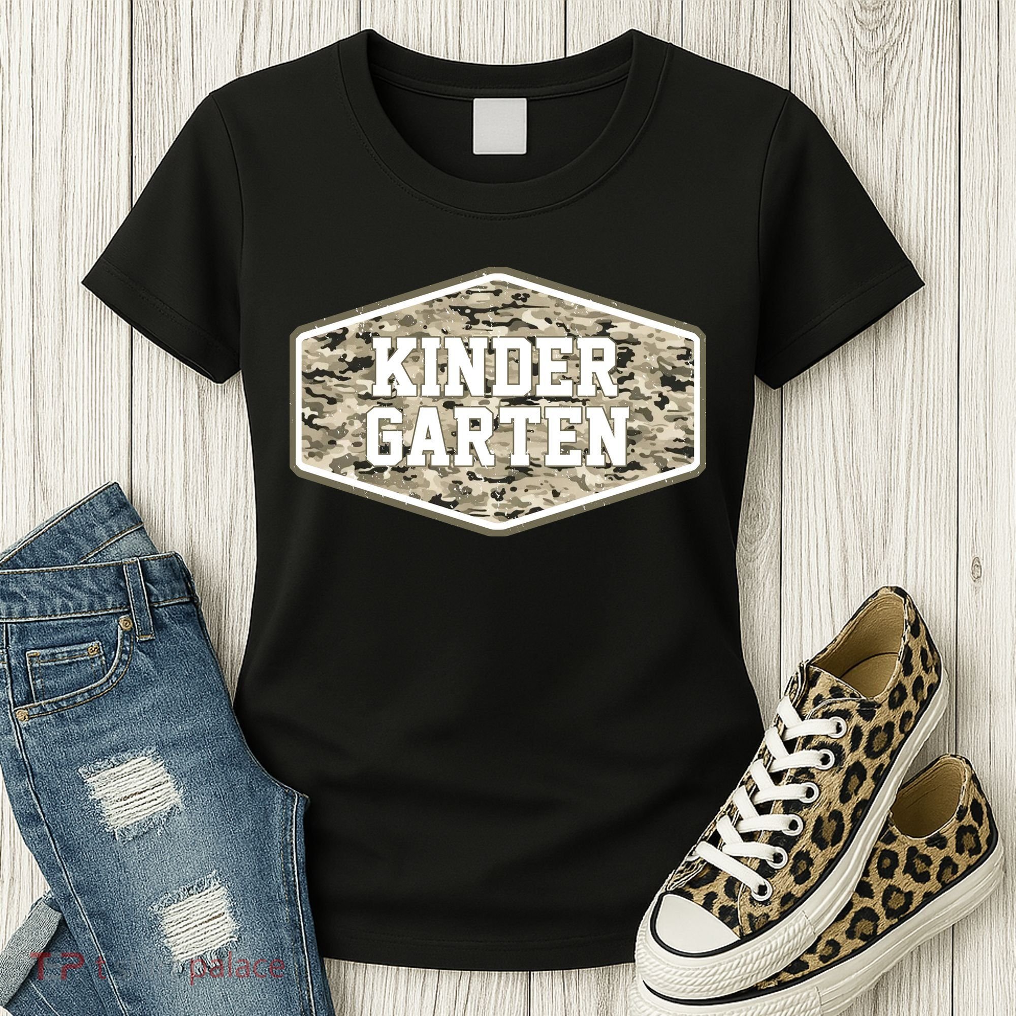 Retro Back To School Old Camo Kindergarten Women's T-Shirt